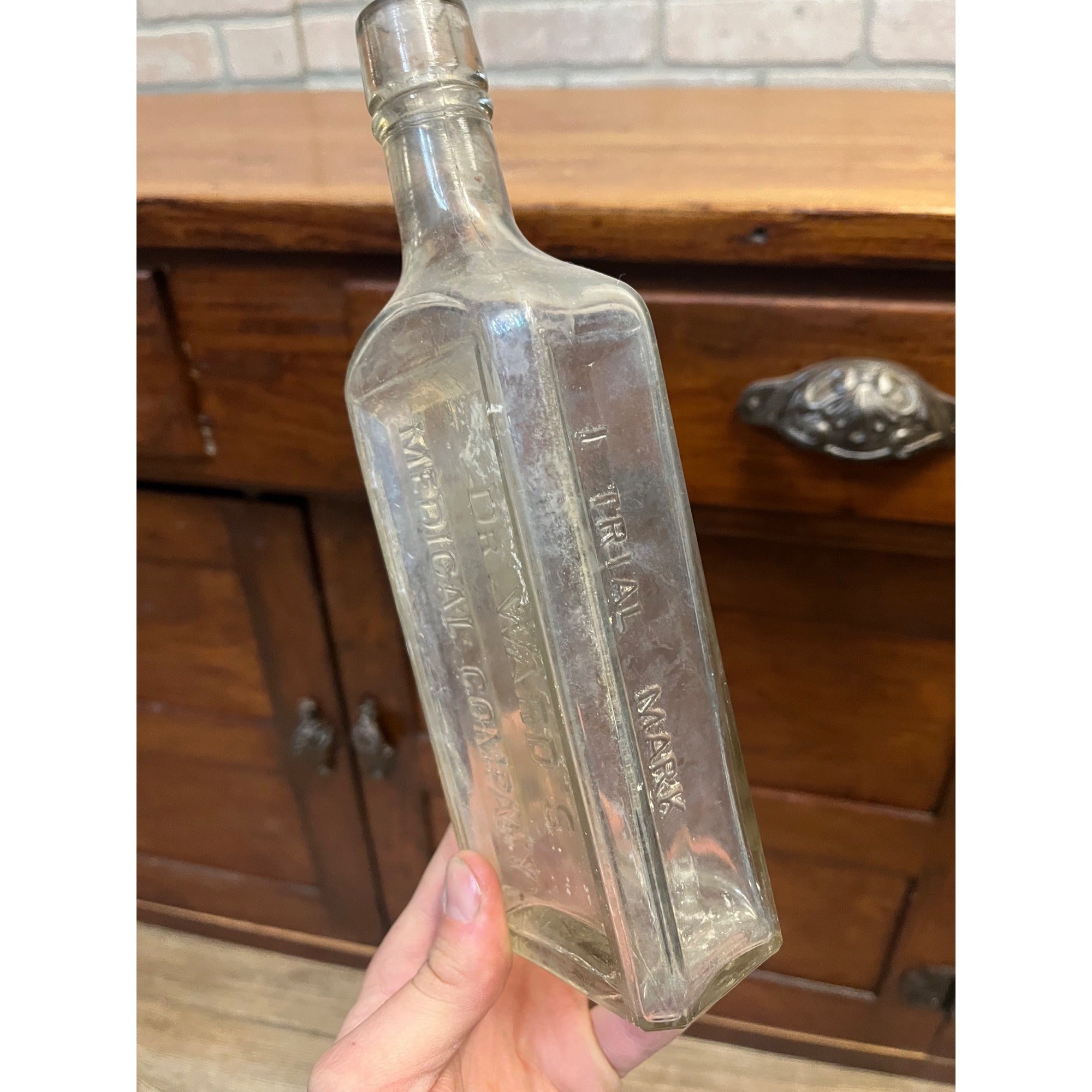 Dr. Wards Medical Company Antique Glass Medicine Bottle Bubbles Embossed 9 Inch