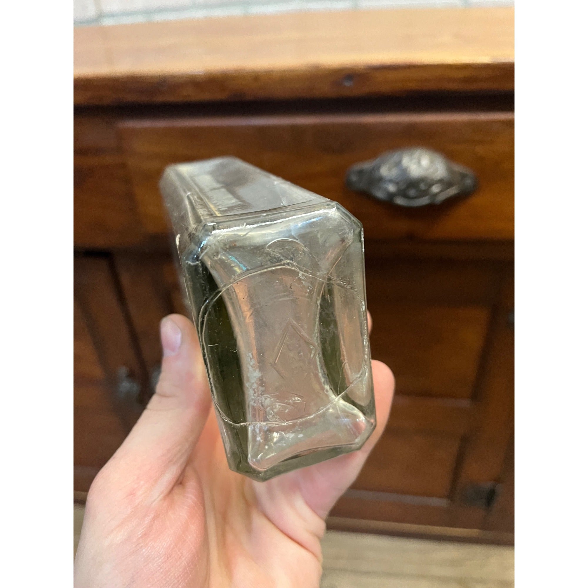 Dr. Wards Medical Company Antique Glass Medicine Bottle Bubbles Embossed 9 Inch