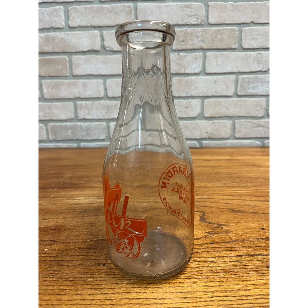 Tillybardin Guernsey Farms Chas. J. Mitchell ACL Quart Milk Bottle Waukesha WI