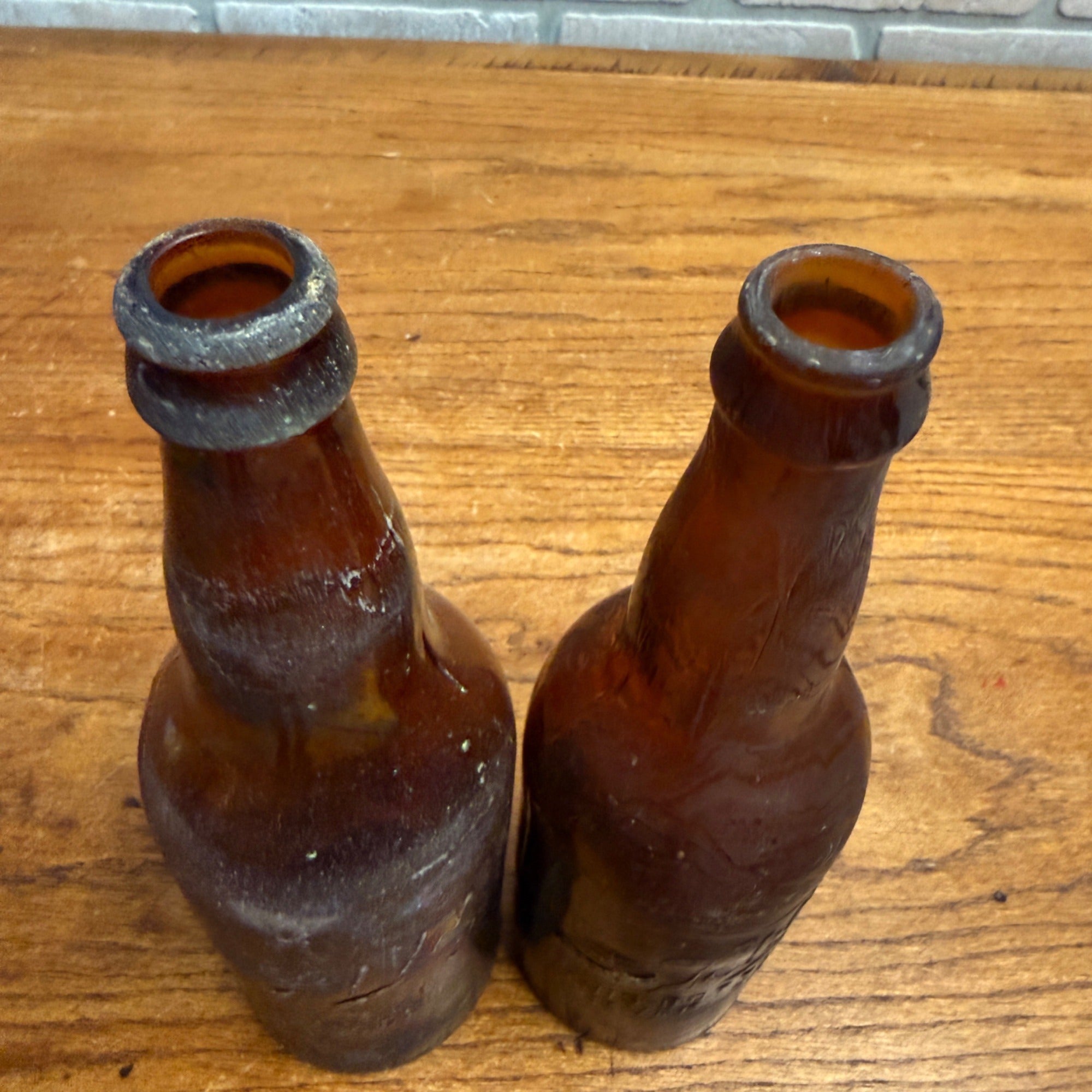 Pair Pre-Pro Schlitz Brewing Company Milwaukee Vintage Amber Beer Bottle Wis - Globe