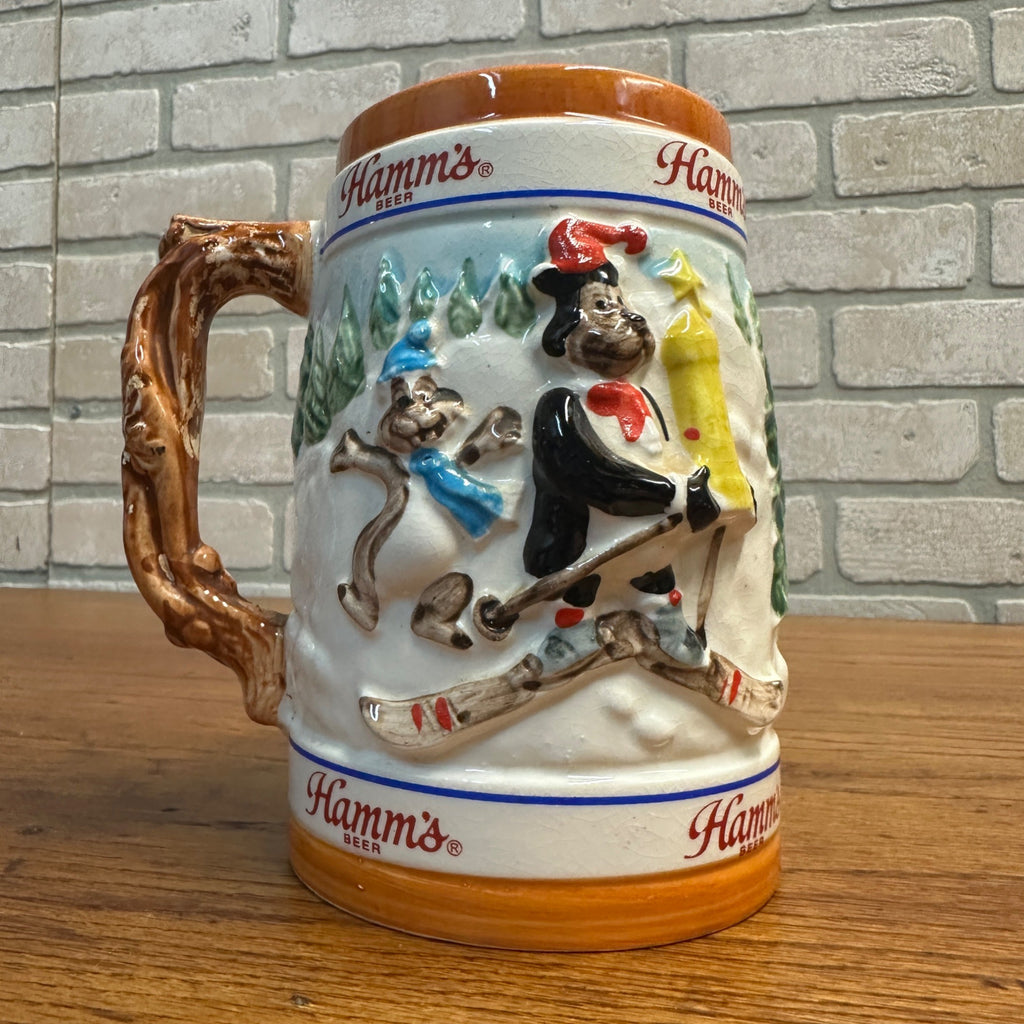Hamm's Beer Bear Limited Edition 1986 Skiing Stein Mug 6-1/4"
