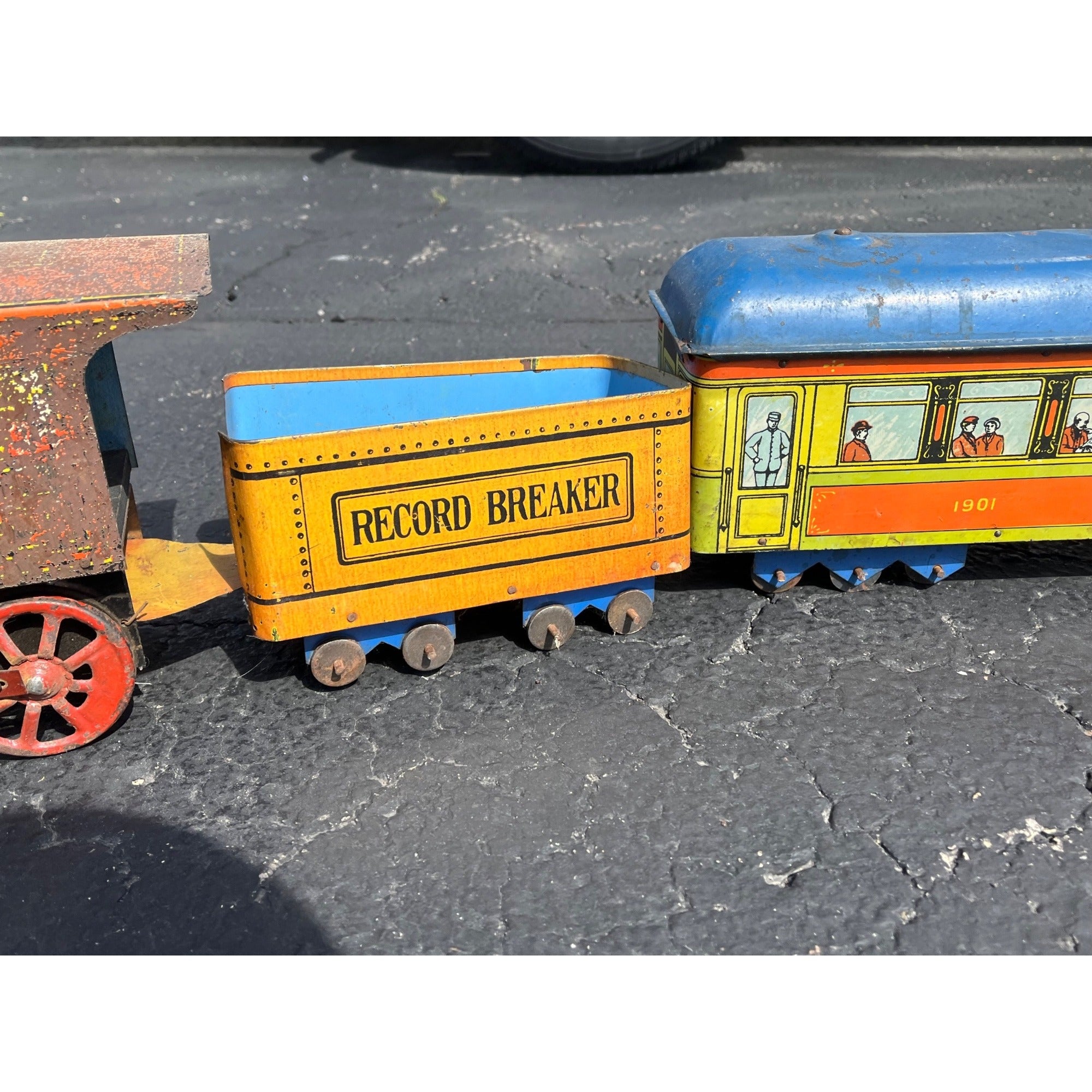 RARE Converse Large Scale Tin Train Toy 4pc Set Locomotive Manila Passenger Car