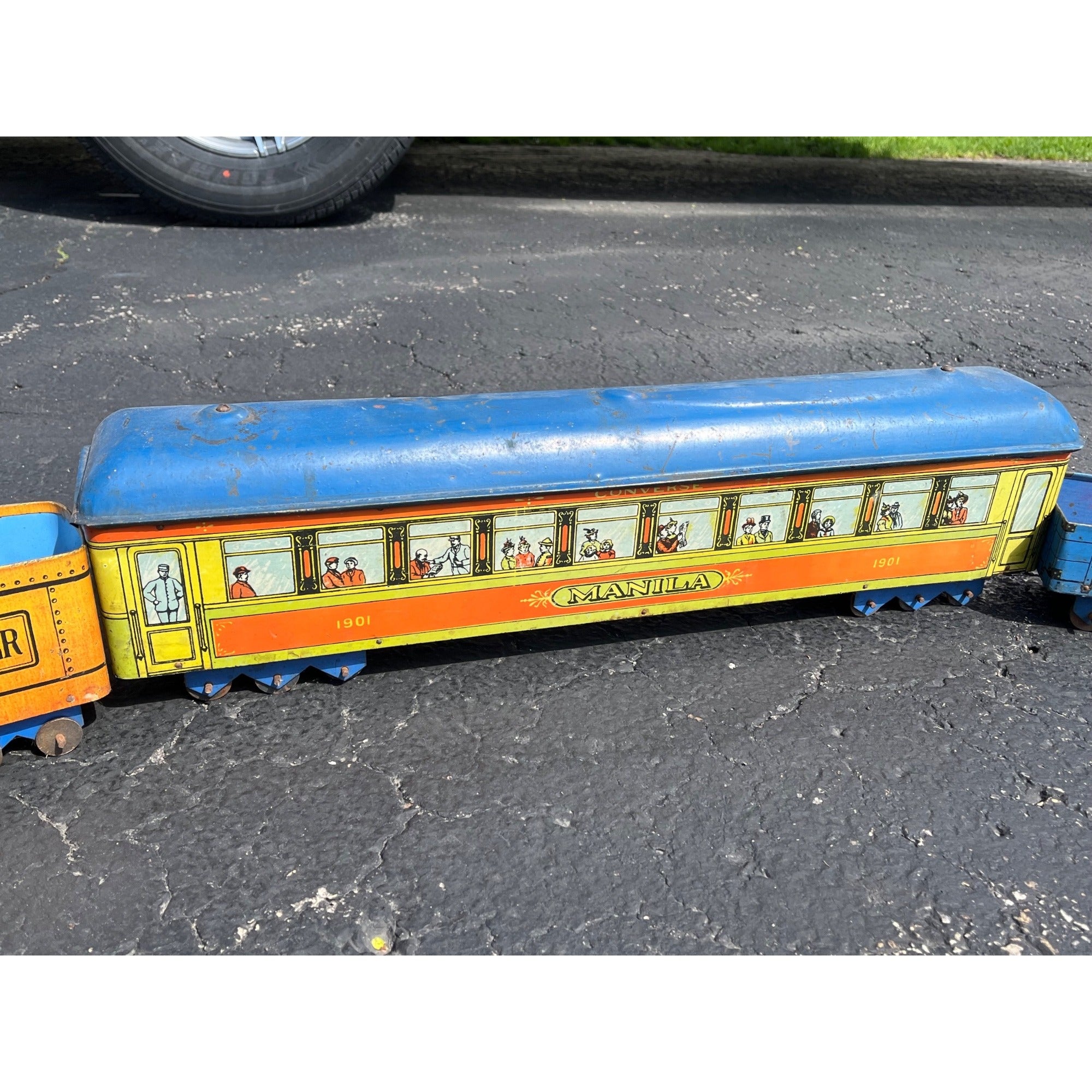 RARE Converse Large Scale Tin Train Toy 4pc Set Locomotive Manila Passenger Car