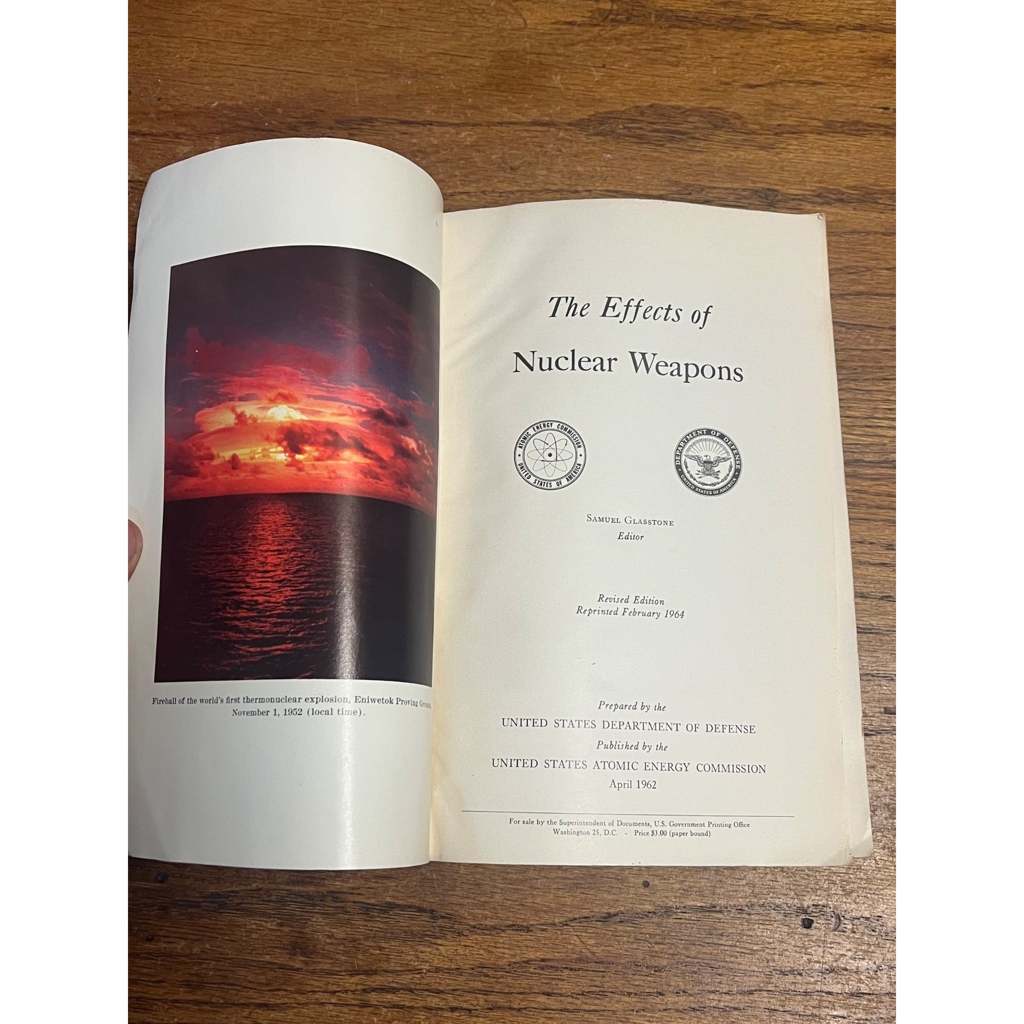 The Effects of Nuclear Weapons Book Army 1964