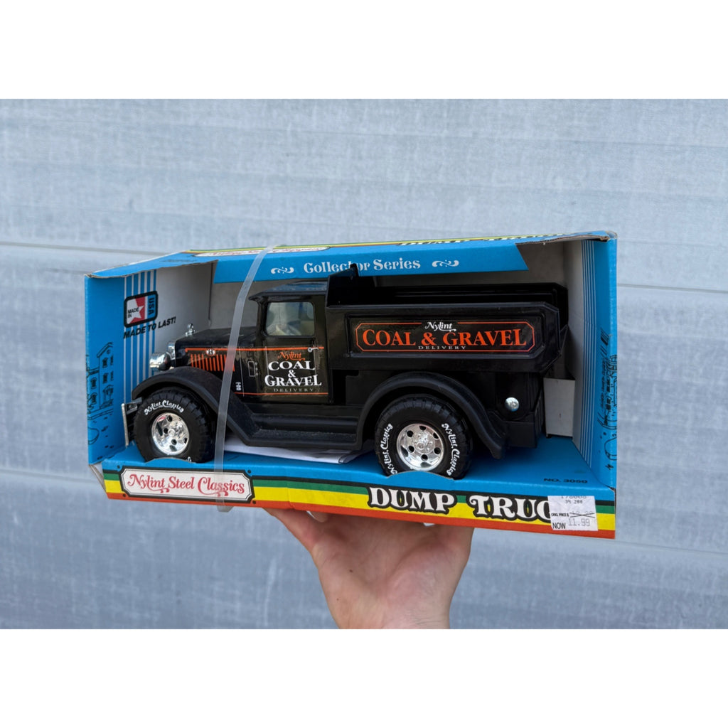 Rare Nylint Classics Collector Series Dump Truck 3050 Coal & Gravel 1990 New USA