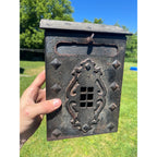 Vintage US Mailbox Mail Letters Flip Door Slot Wall Mounted Metal Gothic Arts & Crafts
