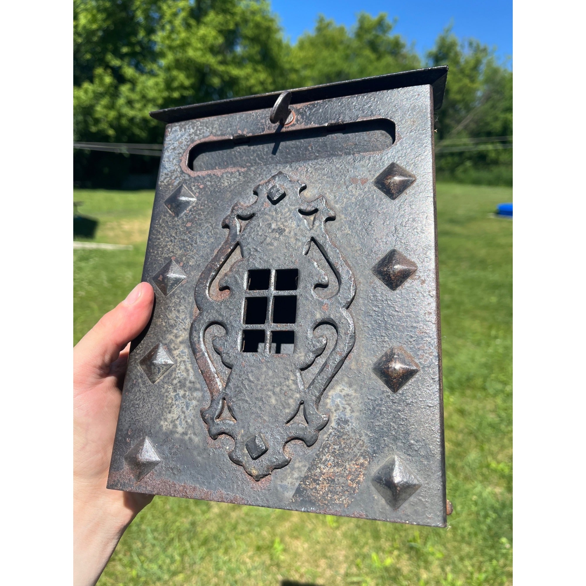 Vintage US Mailbox Mail Letters Flip Door Slot Wall Mounted Metal Gothic Arts & Crafts