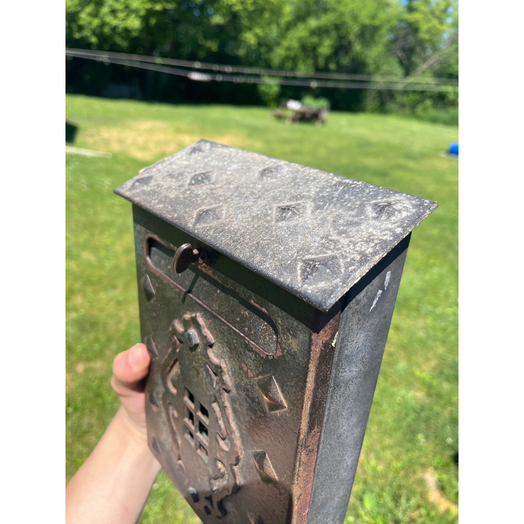 Vintage US Mailbox Mail Letters Flip Door Slot Wall Mounted Metal Gothic Arts & Crafts
