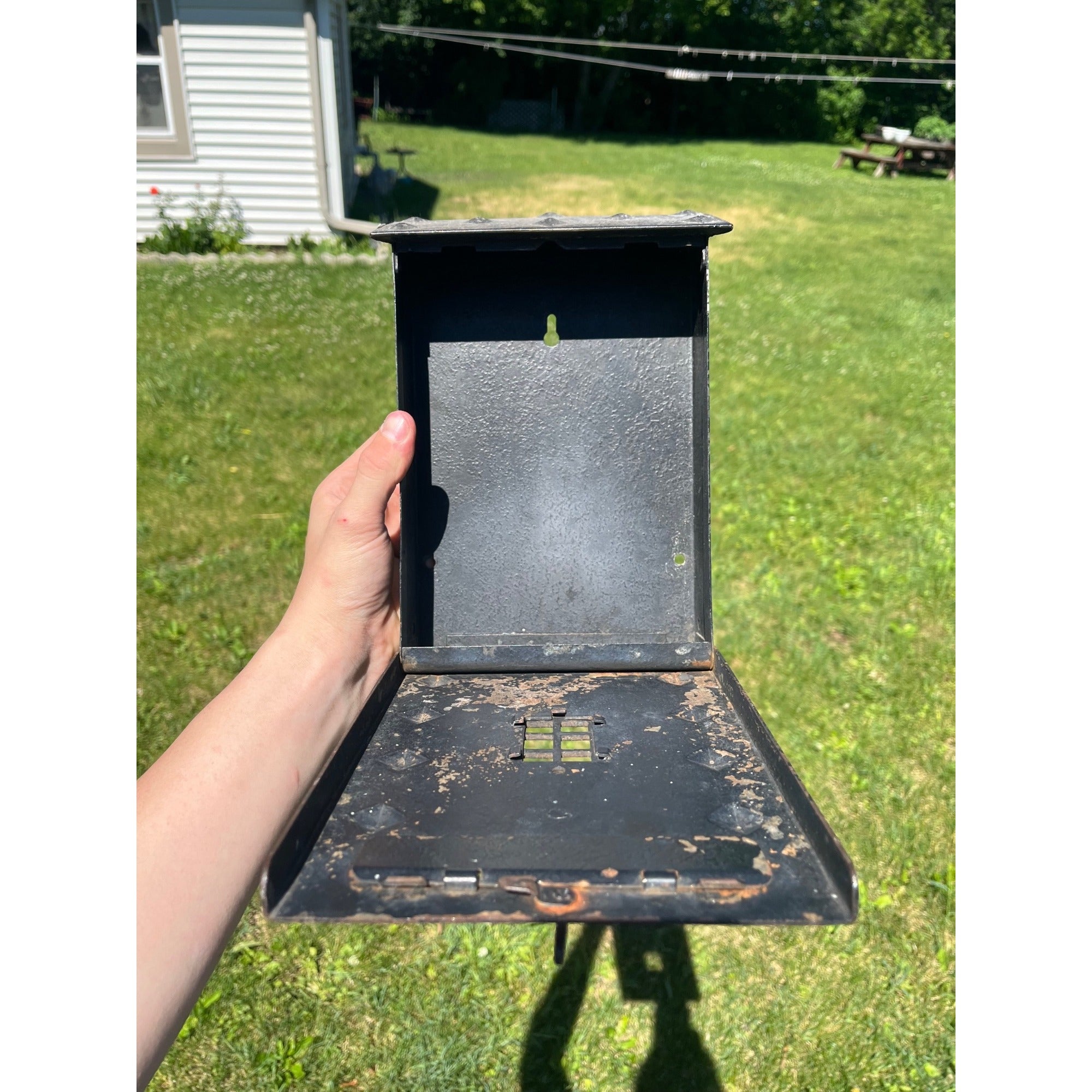 Vintage US Mailbox Mail Letters Flip Door Slot Wall Mounted Metal Gothic Arts & Crafts