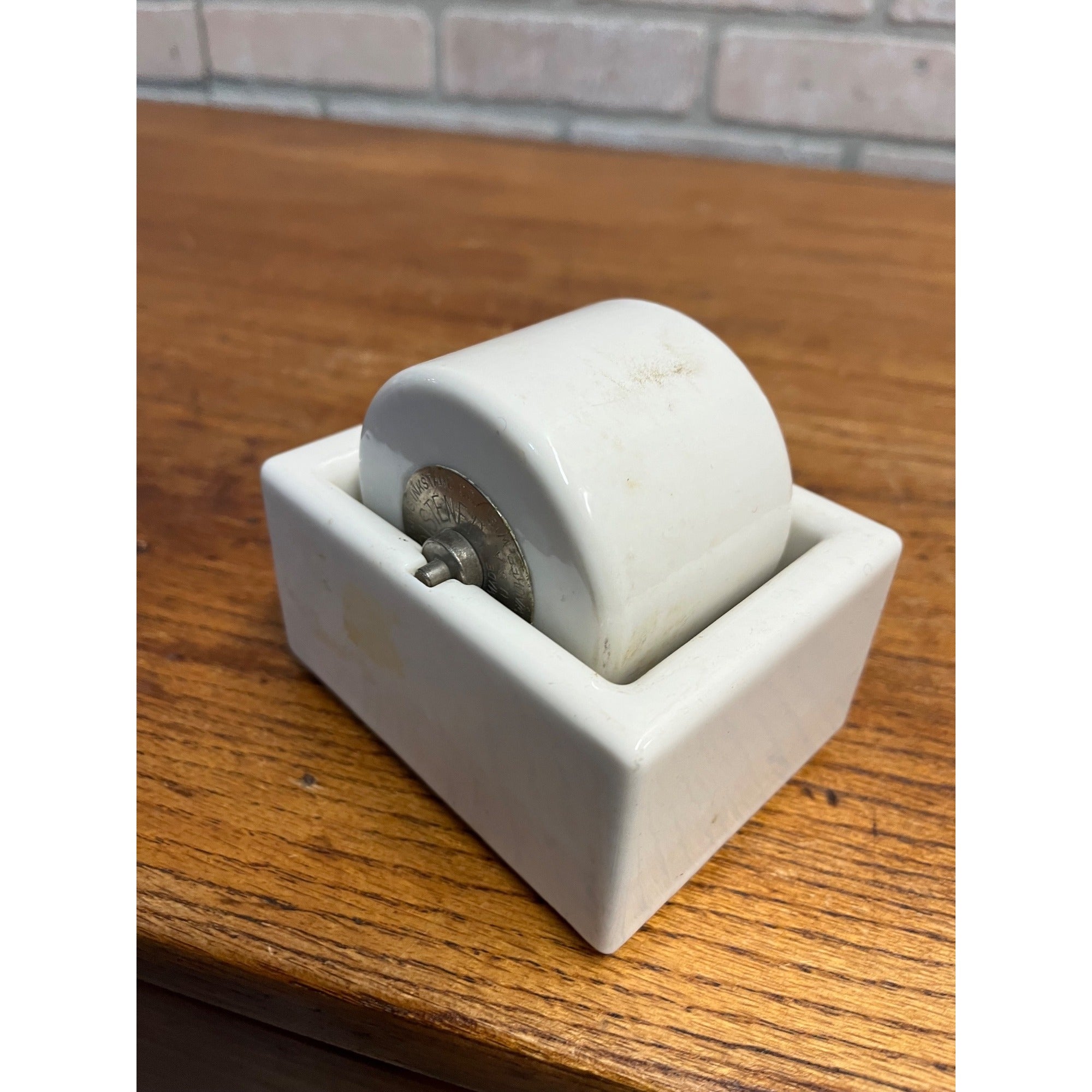 Vintage Sengbusch Porcelain Ideal Moistener Envelope Wet Roller Wheel 4.25"