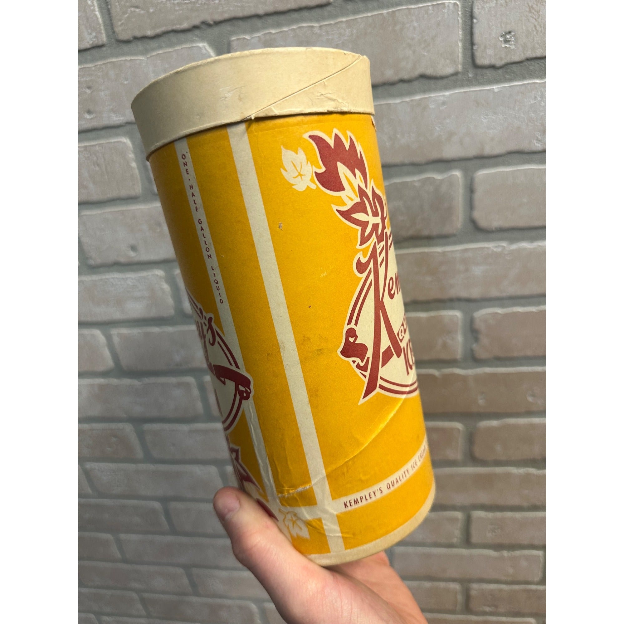 Vintage 1950s Kempley's Ice Cream Cardboard Carton Endeavor WI Wis Half Gal