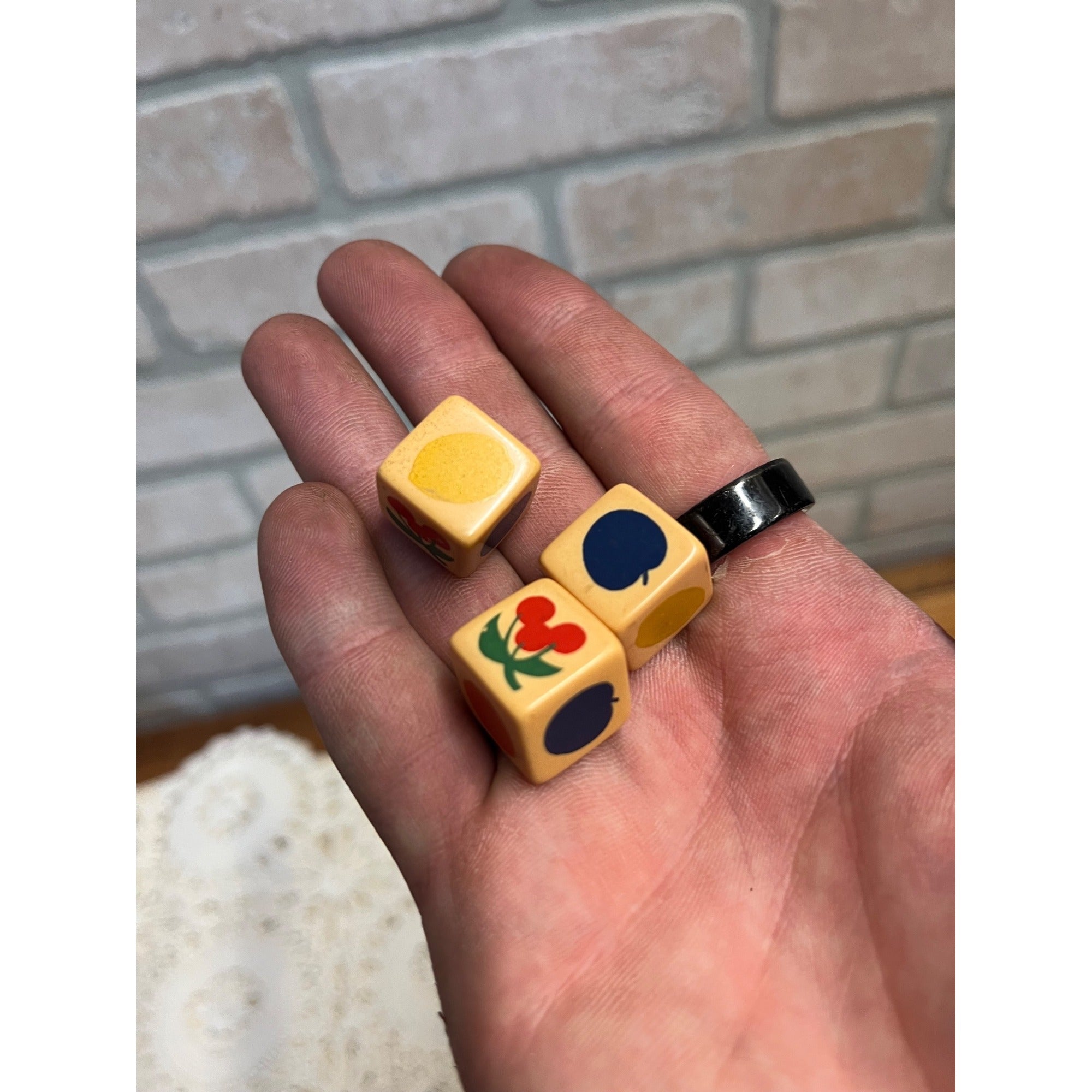 Original Vintage Jackpot Slot Game Dice Butterscotch Bakelite (3)