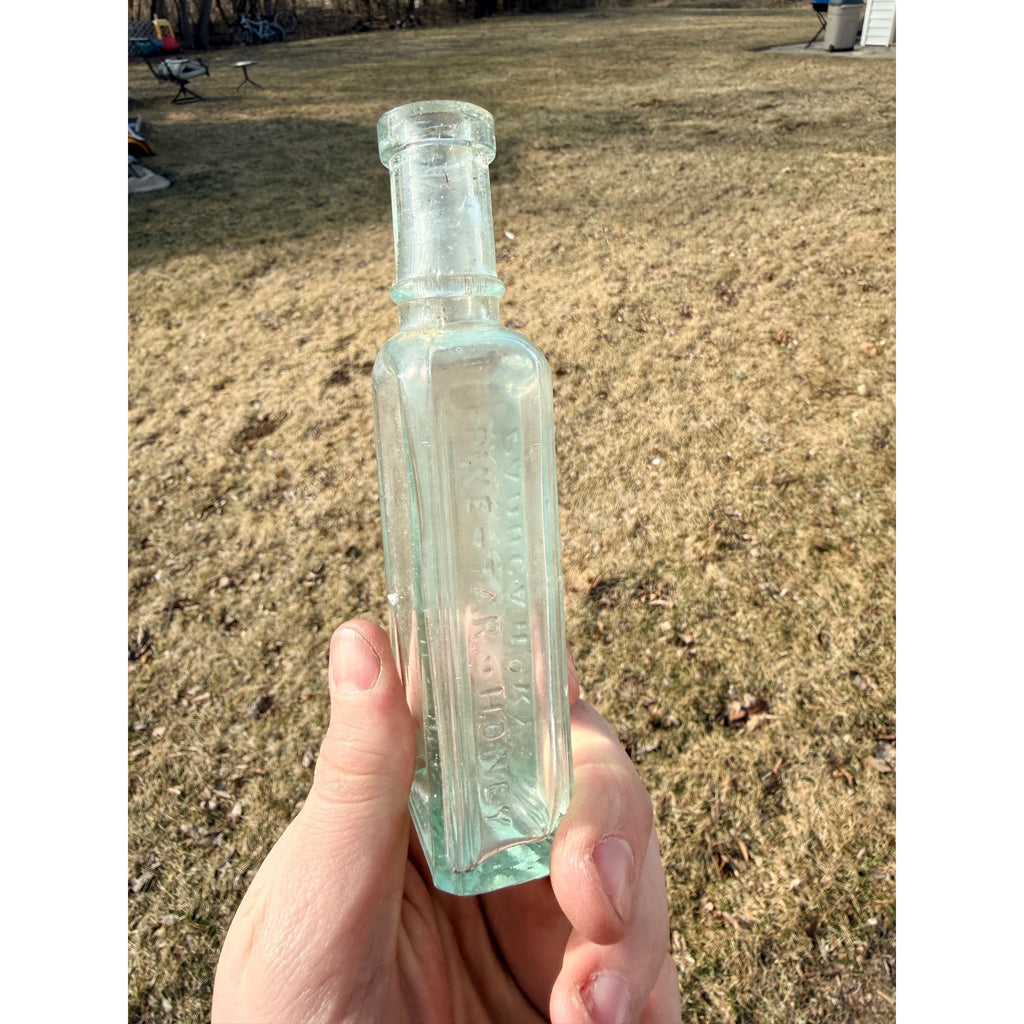 Antique E.E. Sutherland Medicine Co Paducah KY Glass Bottle Pine Tar Honey 5.5"