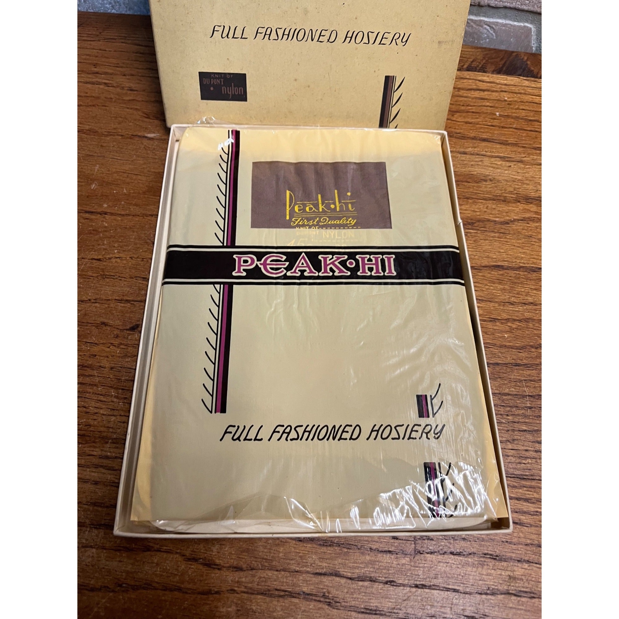 Vintage 1930s Peak Hi Hosiery Fox Trot Size 9 Nylon w/ Original Box