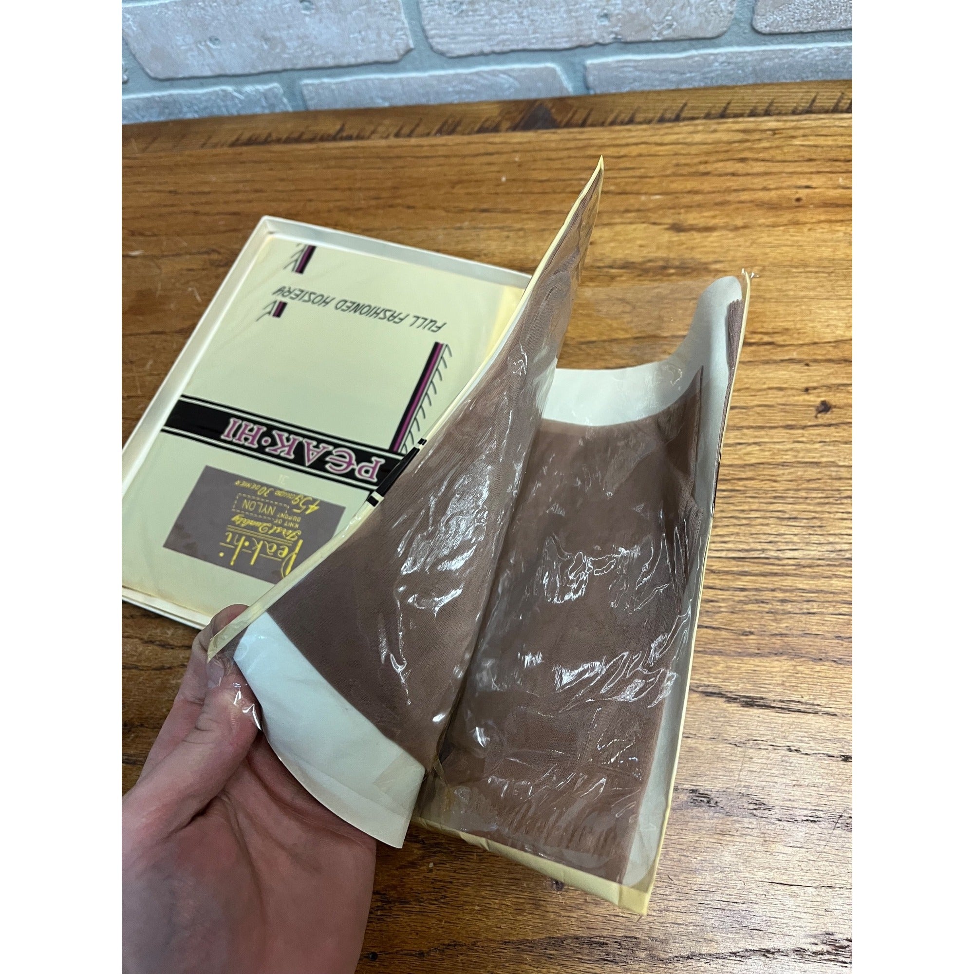 Vintage 1930s Peak Hi Hosiery Fox Trot Size 9 Nylon w/ Original Box