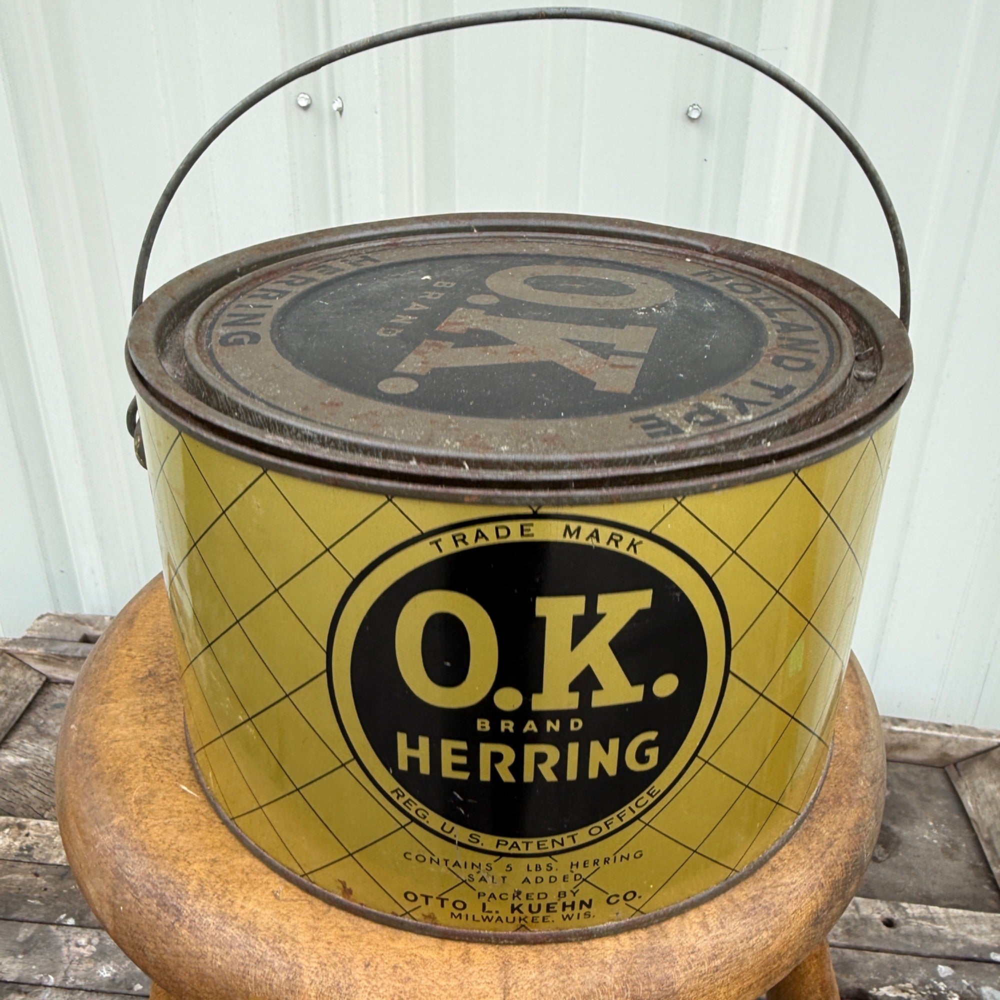 Vintage Kuehn Herring OK Milwaukee Wisconsin Advertising Tin Pail Can Fish Bucket