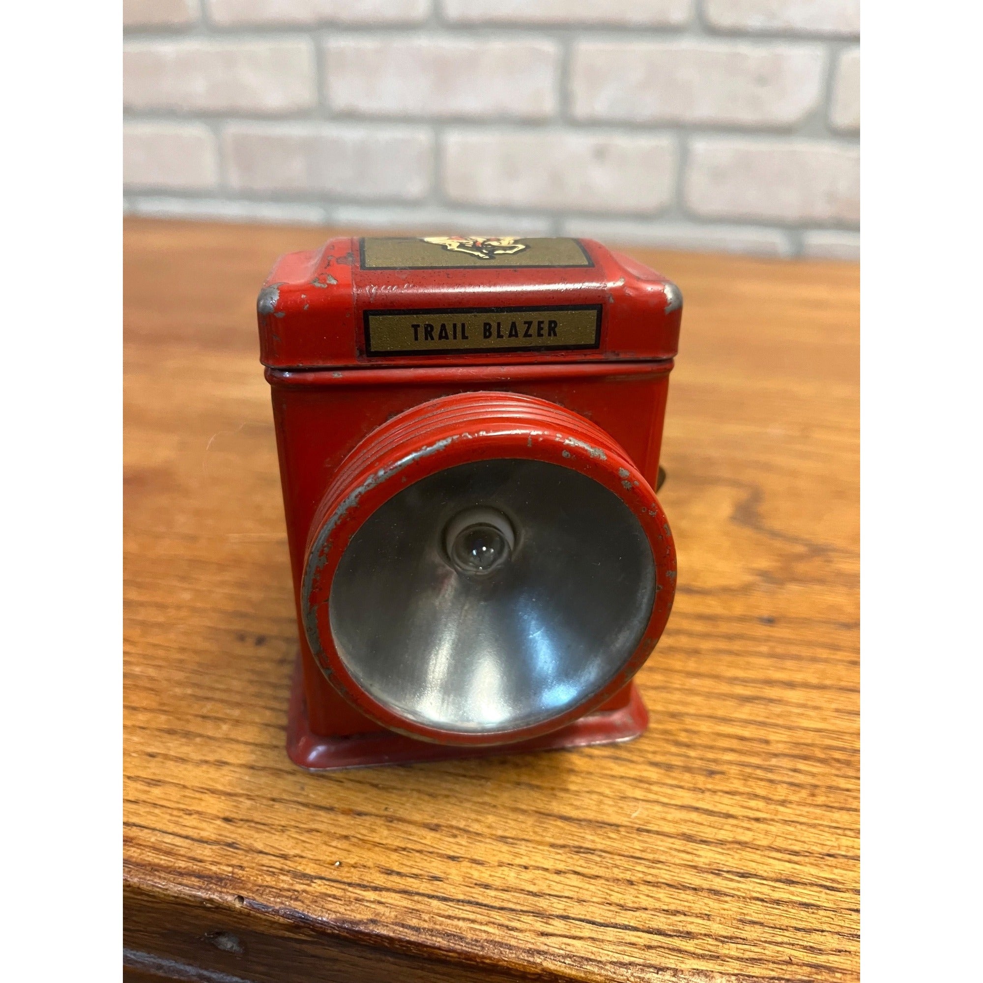 Vintage 1933 Trail Blazer Child's Tin Lamp Lantern Flashlight Belt Clip - Works