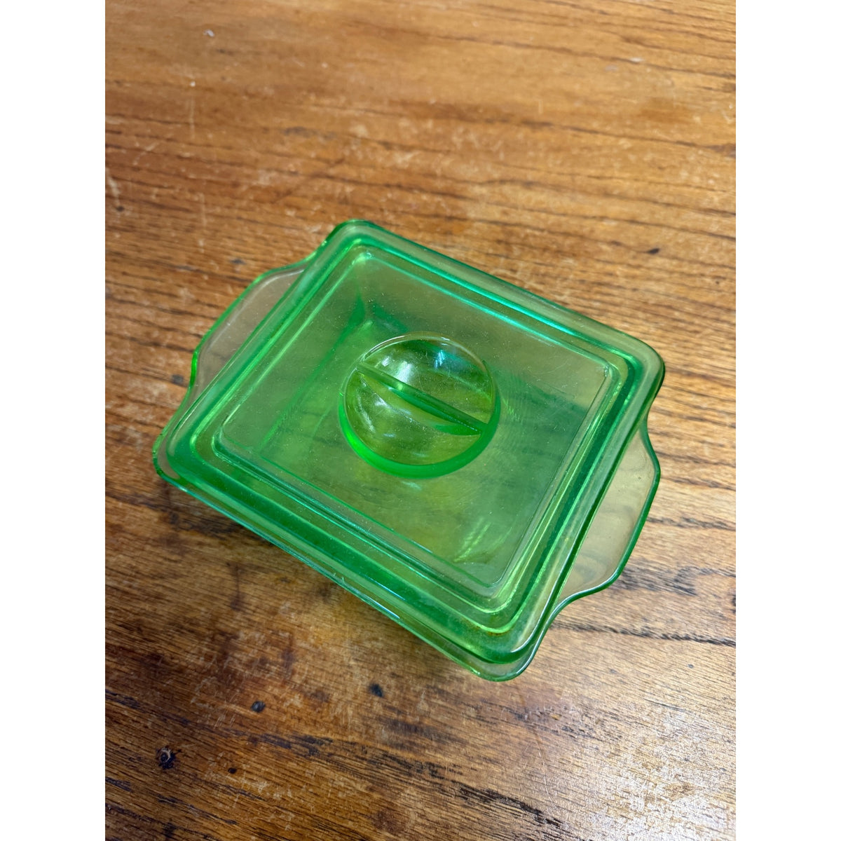 Vintage Anchor Hocking Refrigerator Covered Dish Green Depression Uranium Glass Glows