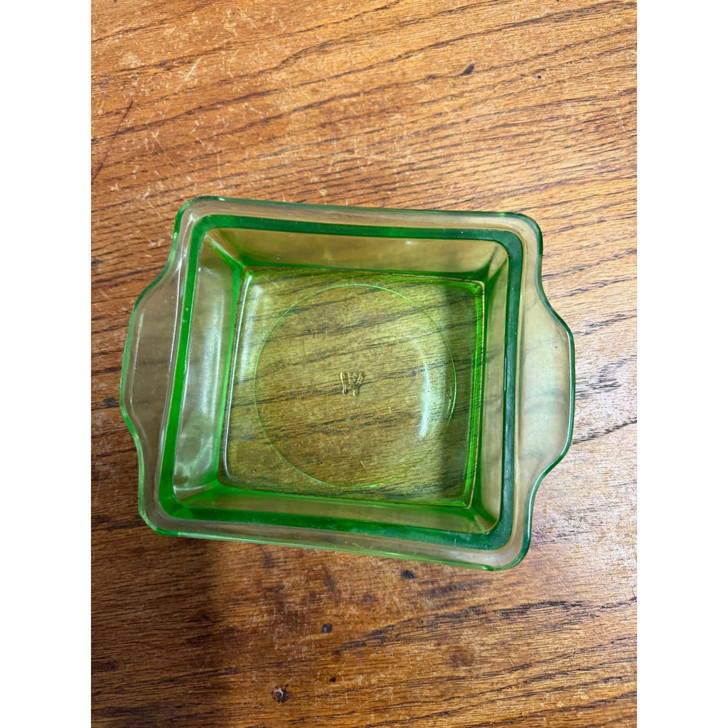 Vintage Anchor Hocking Refrigerator Covered Dish Green Depression Uranium Glass Glows