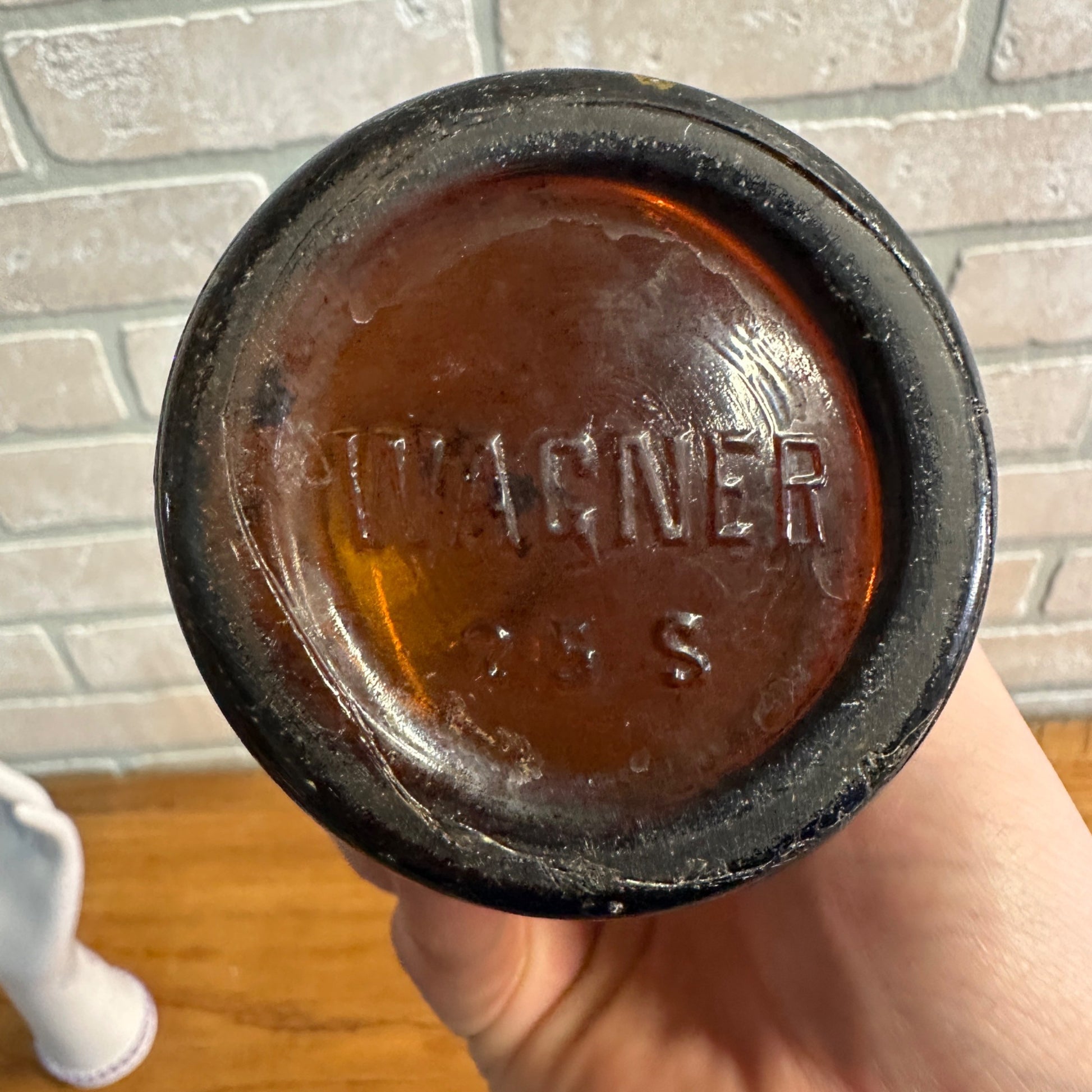 Antique August Wagner Beer Bottle Amber Columbus Ohio 12 Fl Oz