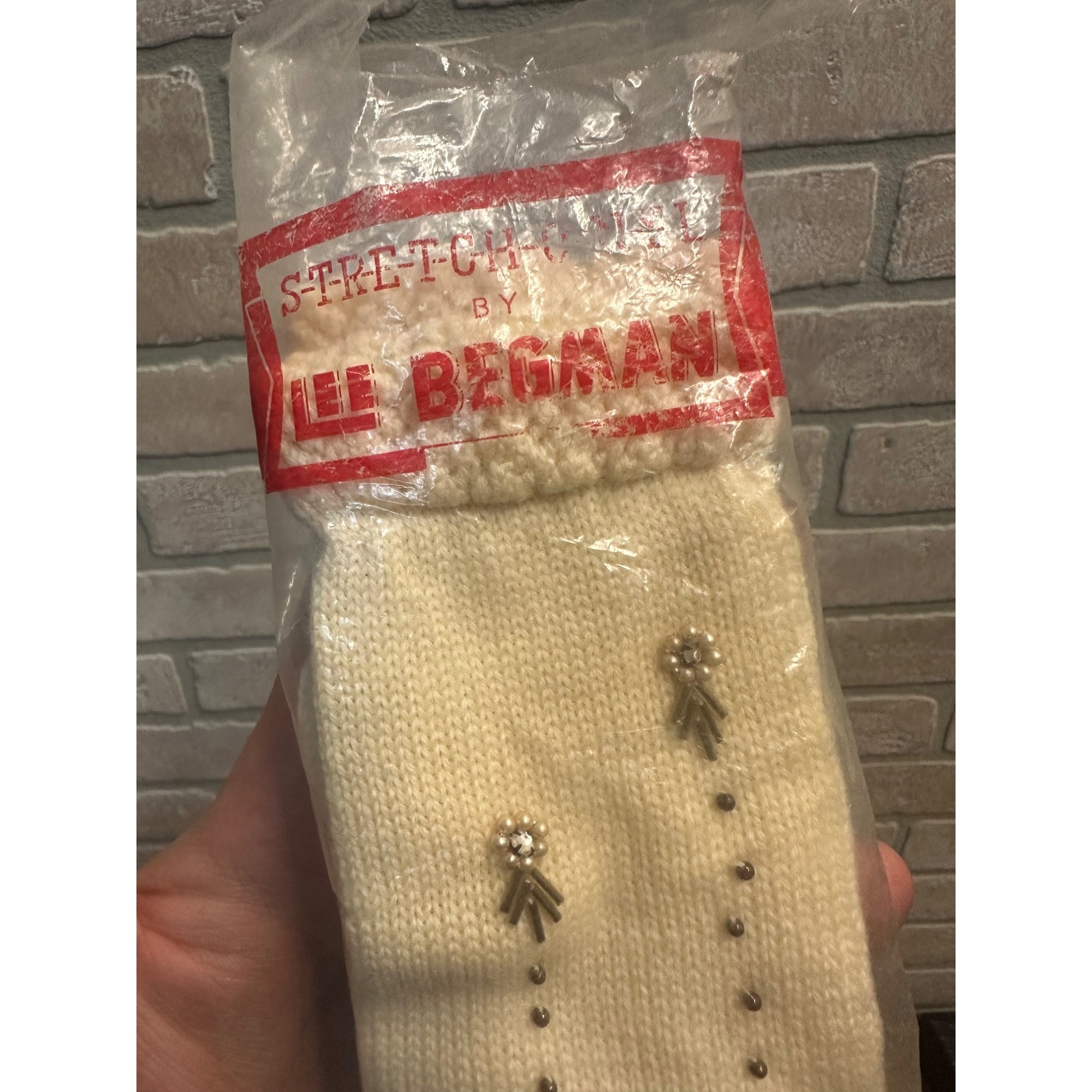 Vintage 1950s Lee Begman NOS Ladies White Beaded Gloves Nylon New Deadstock