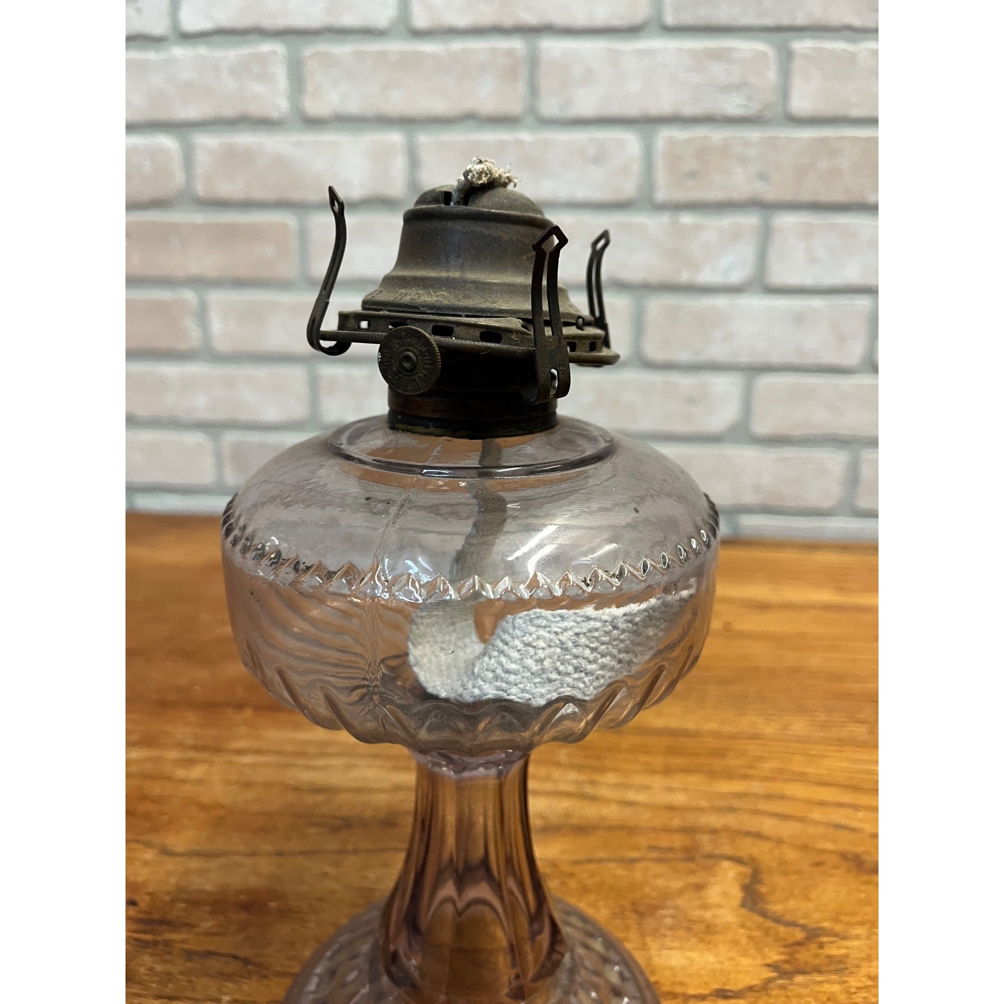Antique EAPG Light Amethyst Purple Glass Oil Lamp w/ Queen Anne No. 2 Burner
