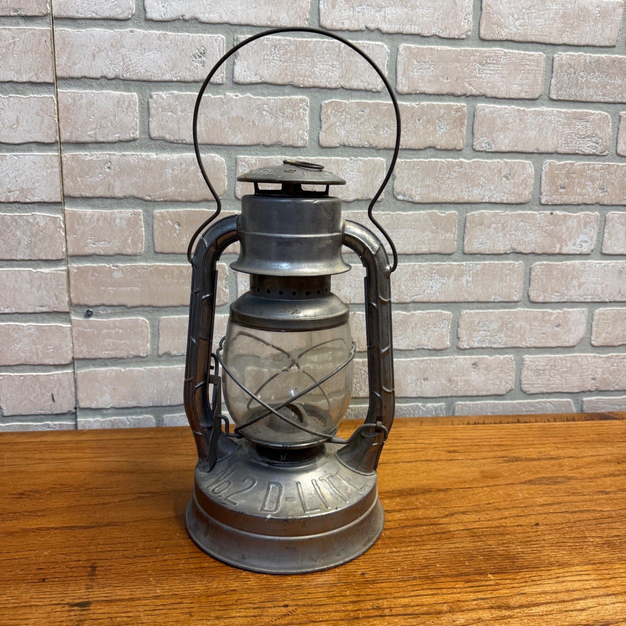 Dietz No 2 D-Lite Vintage Railroad Kerosene Great Condition Cabin Decor