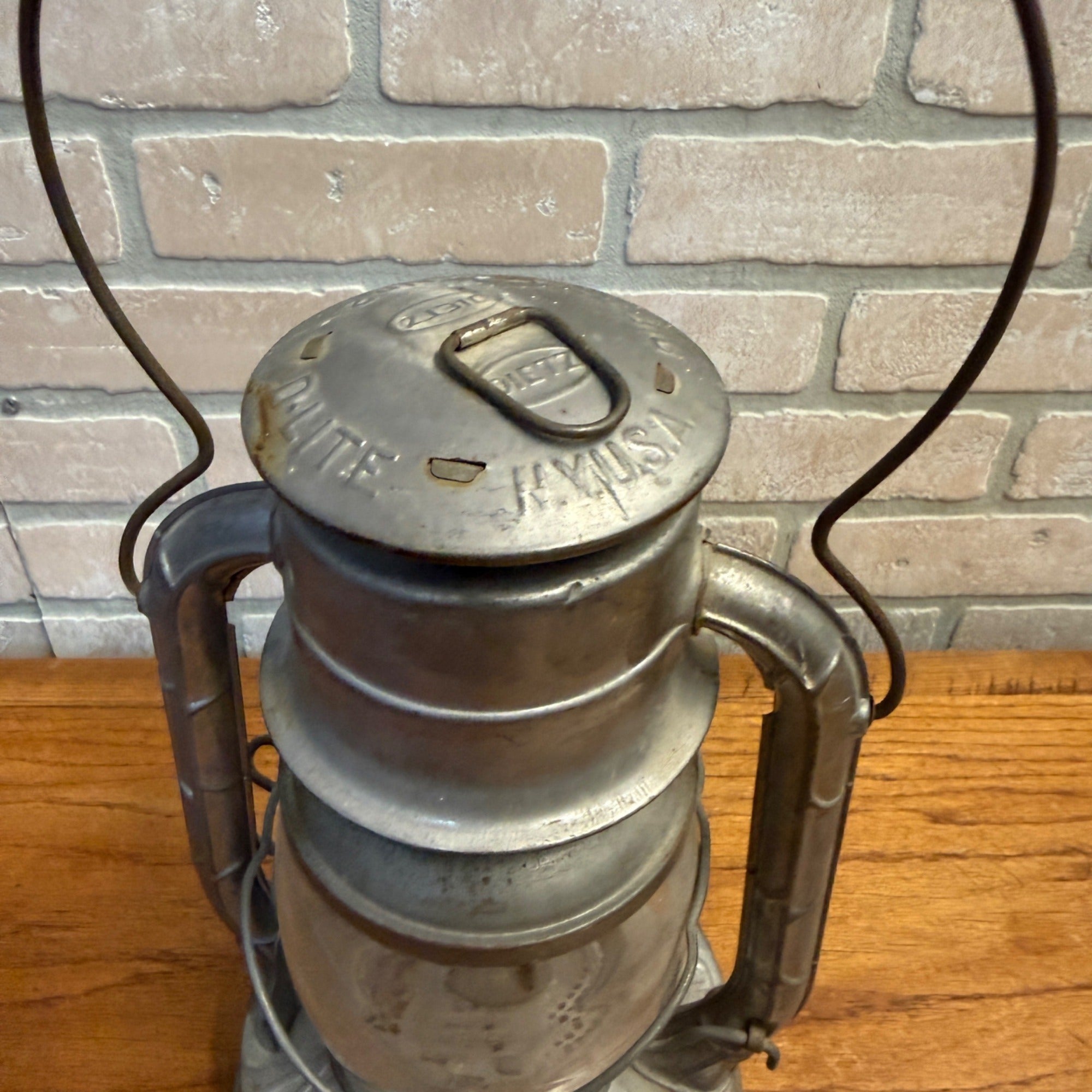 Dietz No 2 D-Lite Vintage Railroad Kerosene Great Condition Cabin Decor