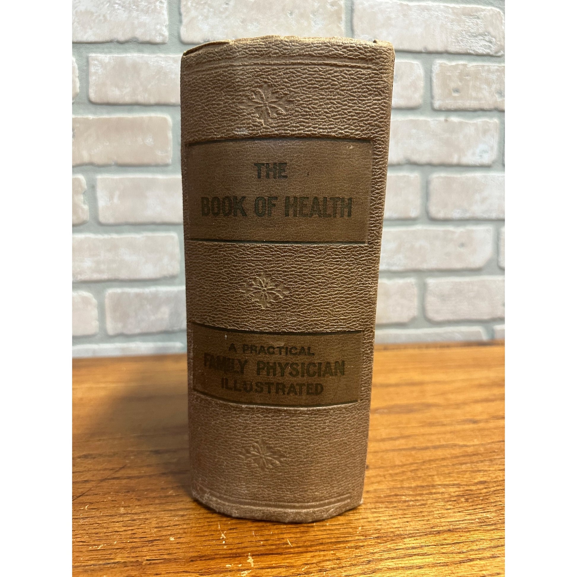 Antique 1901 The Book of Health Family Physician Illustrated Color Plates