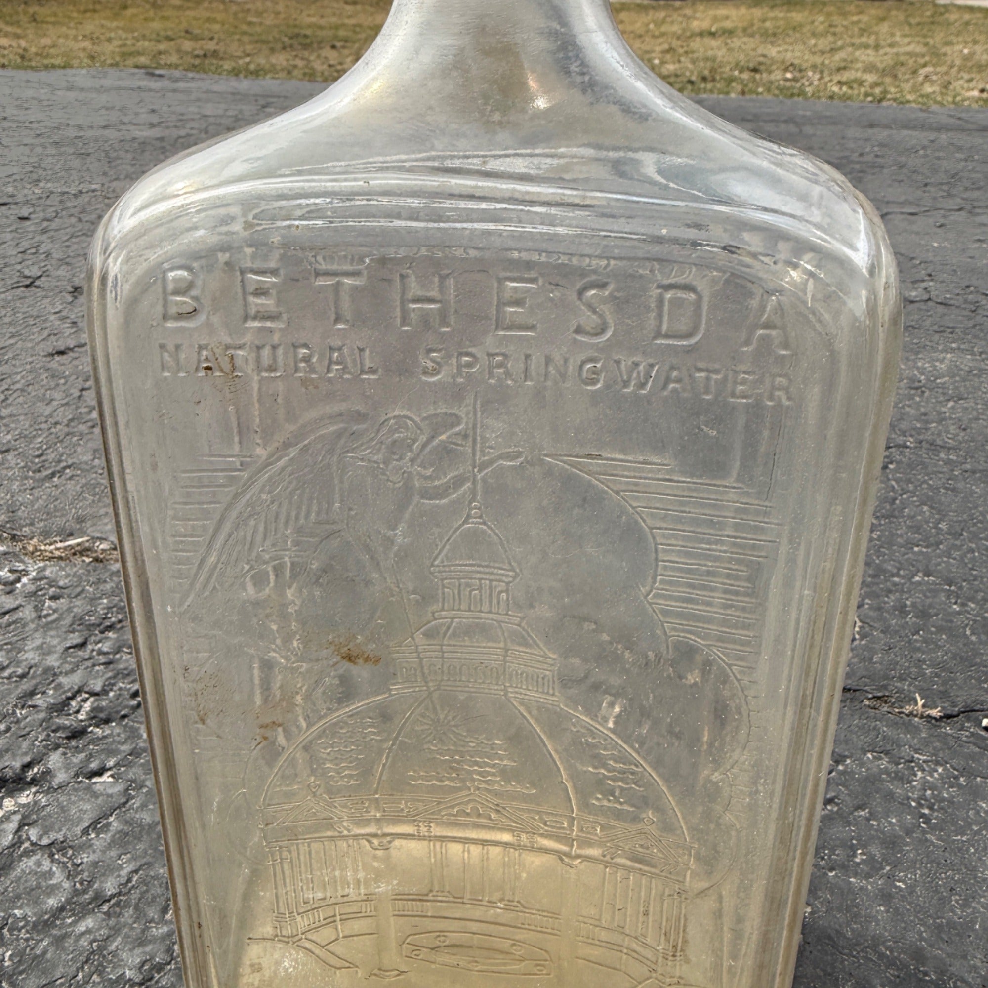 Vintage Waukesha Wis Half Gallon BETHESDA Natural Spring Water Embossed Bottle