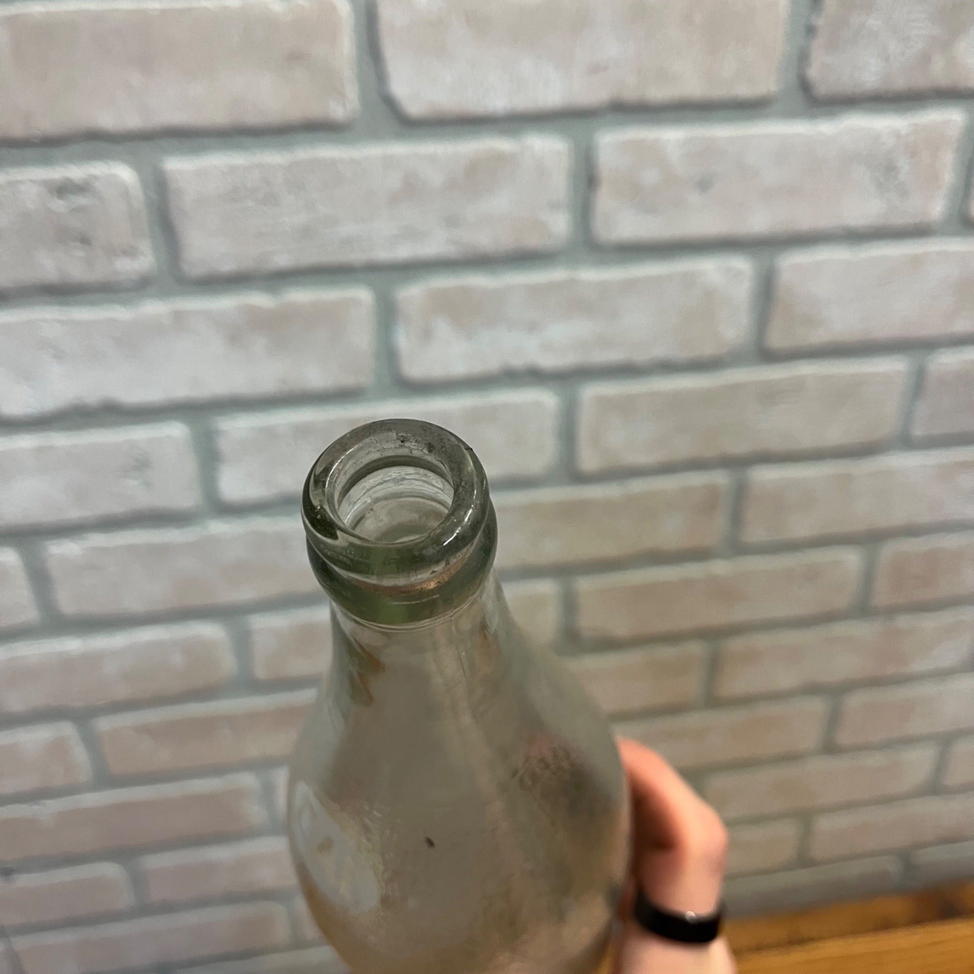 Cal Beverages Binder Oshkosh Wis 32 Ounce Soda Bottle