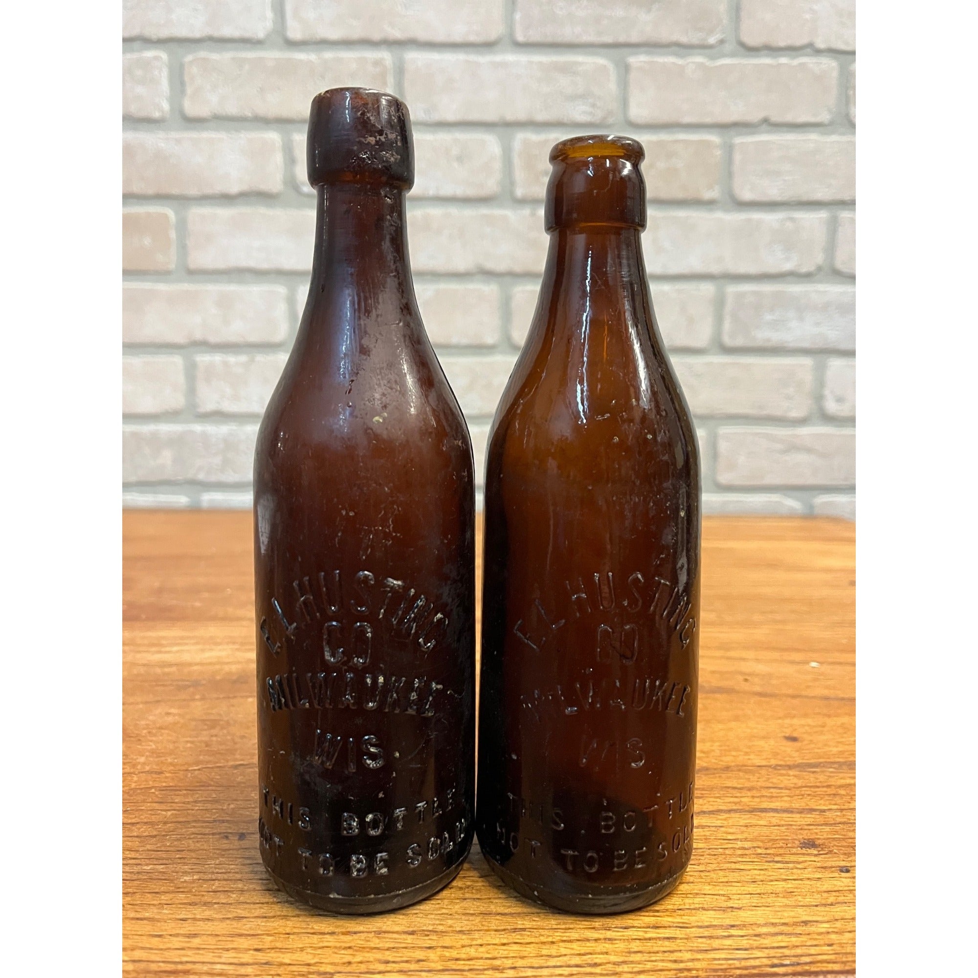 Early Lot (2) EL Husting Milwaukee Amber Bottles Wisconsin