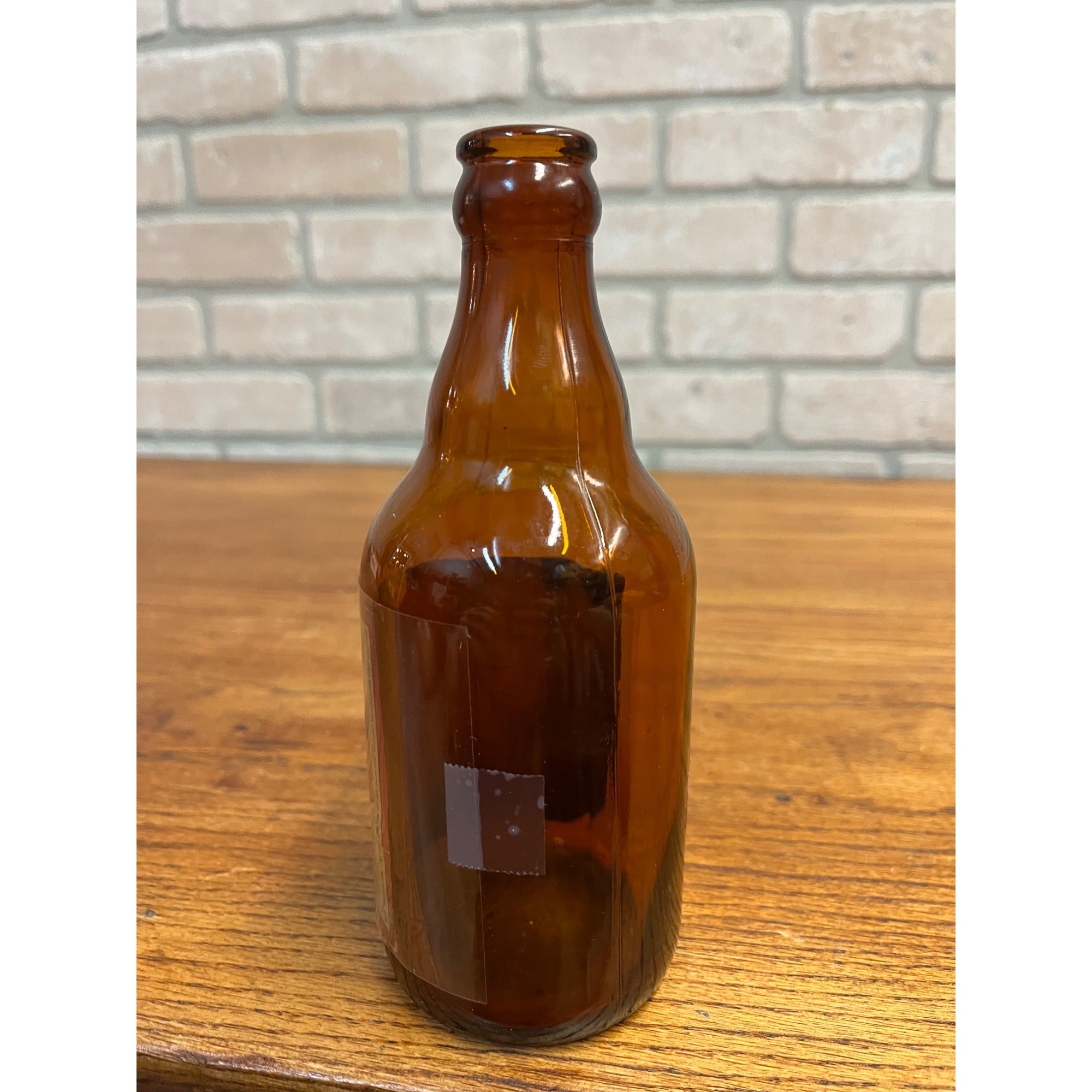 Vintage Commander Beer Capitol Brewing Co IRTP Paper Label Bottle Milwaukee 12oz