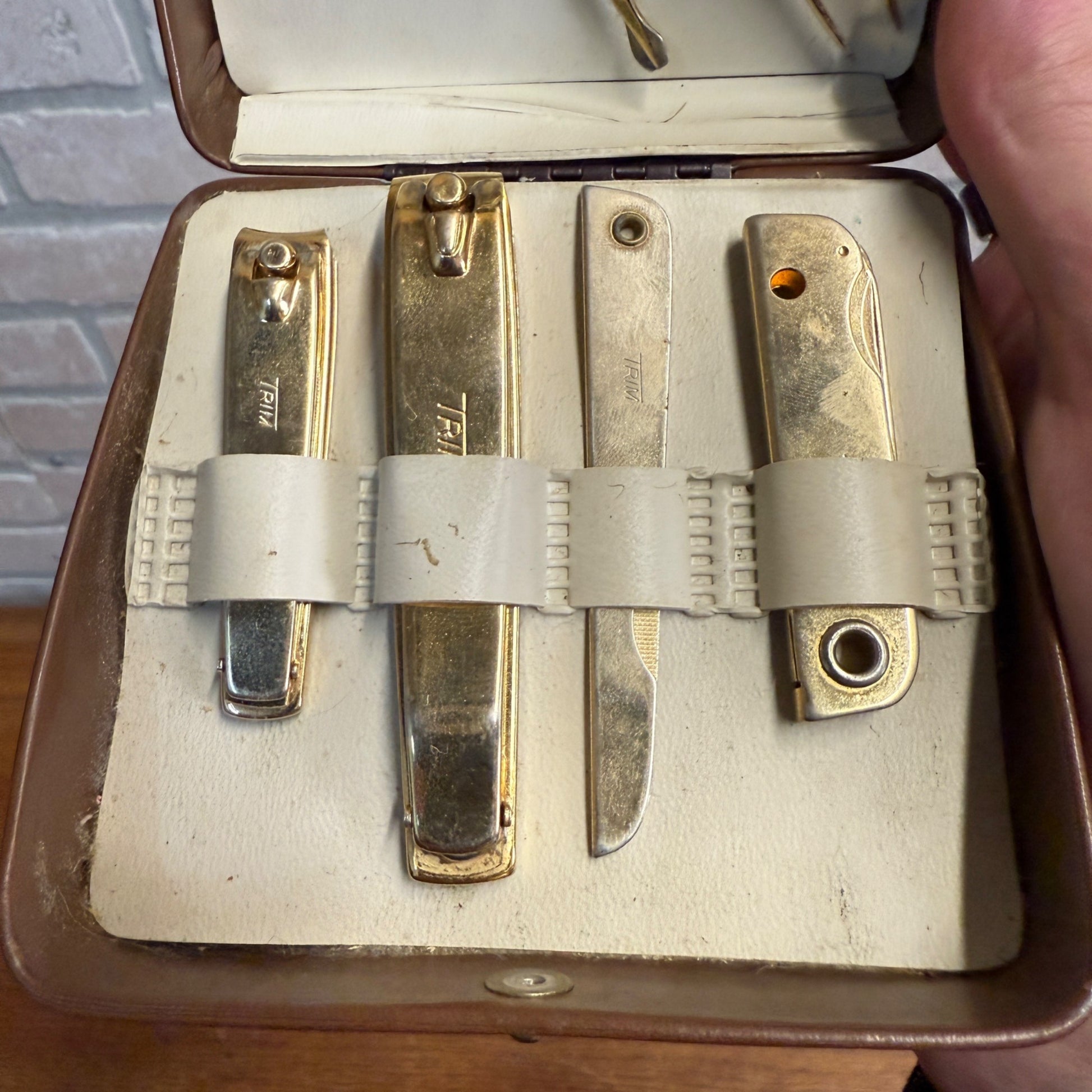 Vintage 1950s Men's Travel Grooming Set Viscount Trim Nail Clippers, Tweezers ++