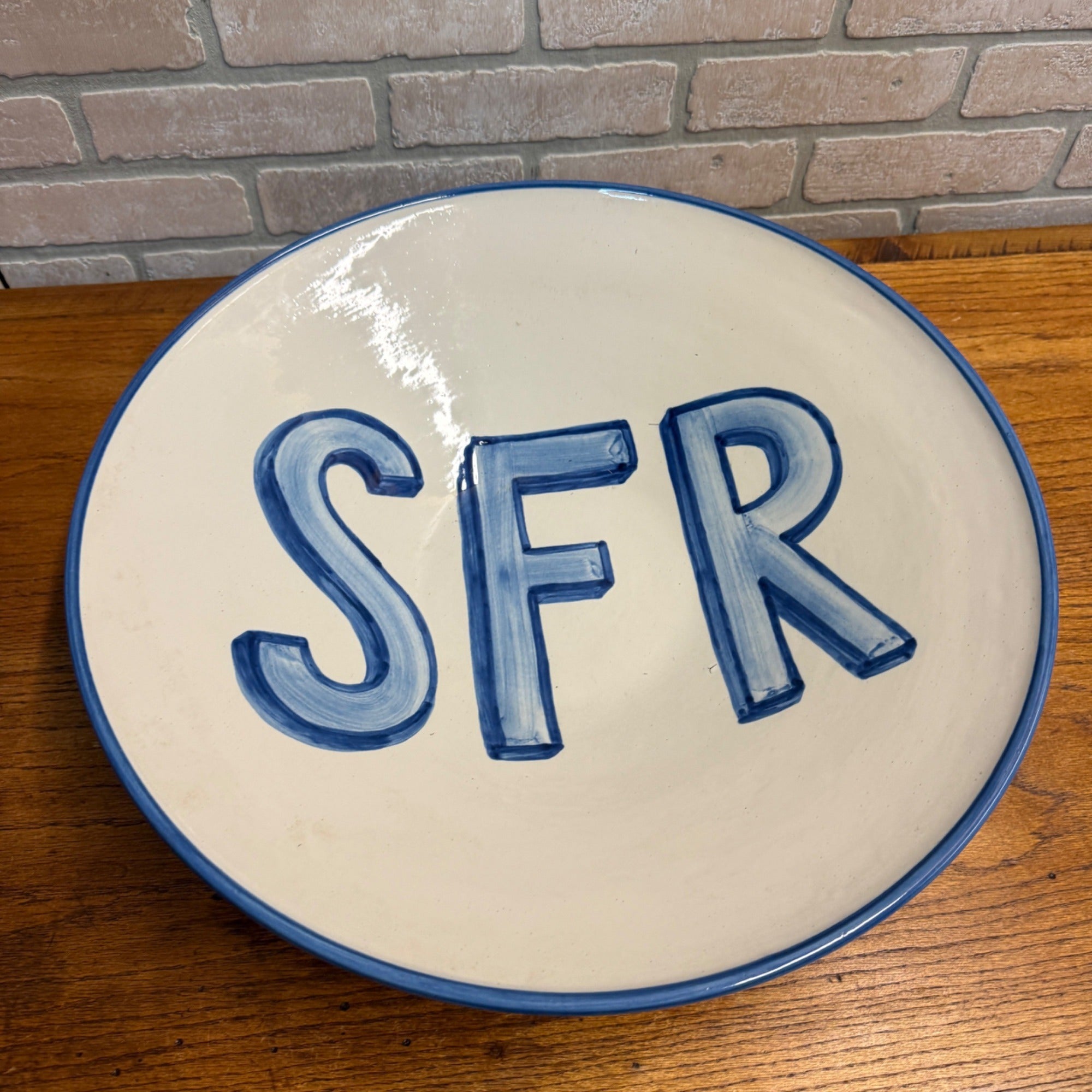 RARE Vintage Large MA Hadley Wash Fruit Bowl + Stand Centerpiece "SFR" Pottery