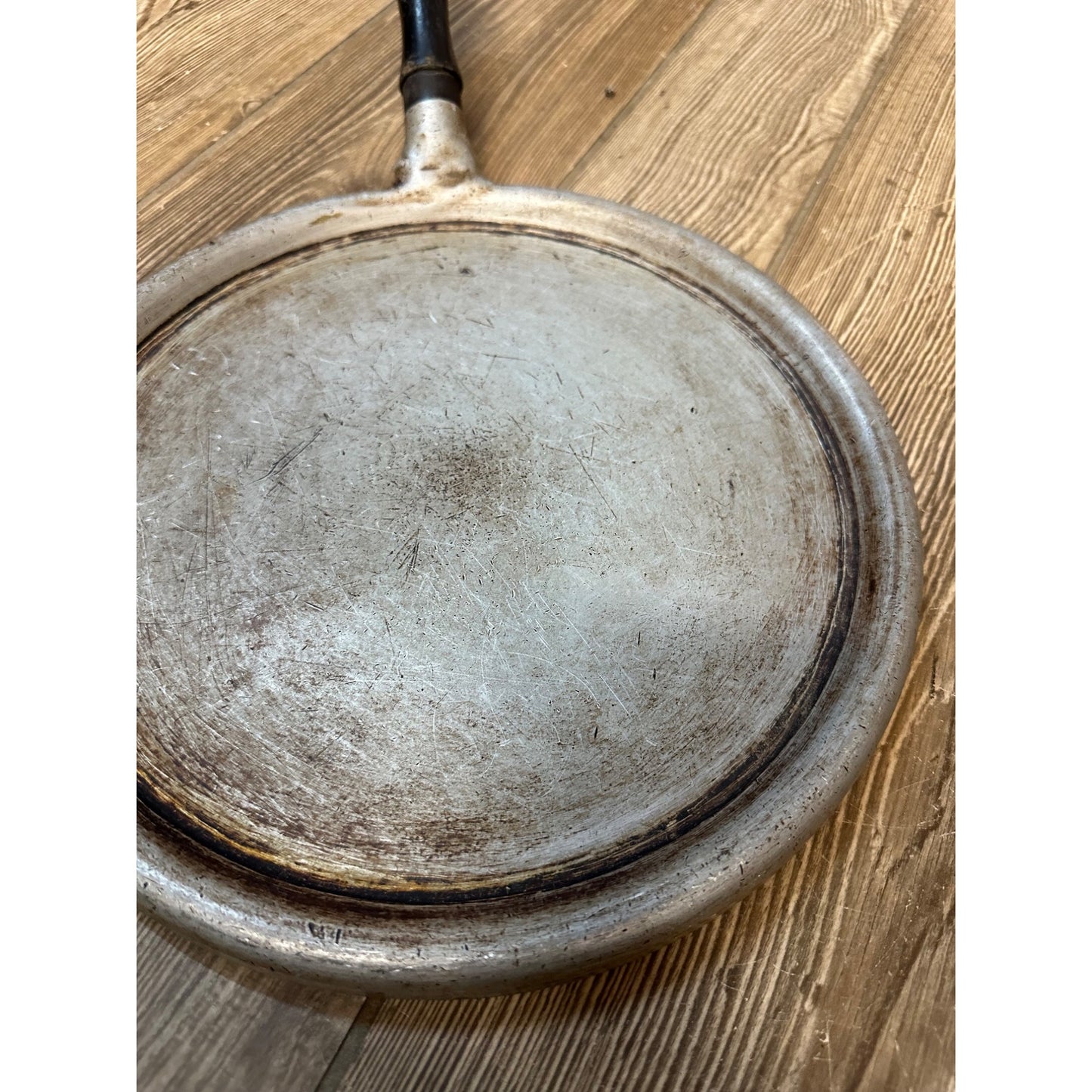 Vintage Cast Aluminum 10" Round Griddle w/ Wood Handle