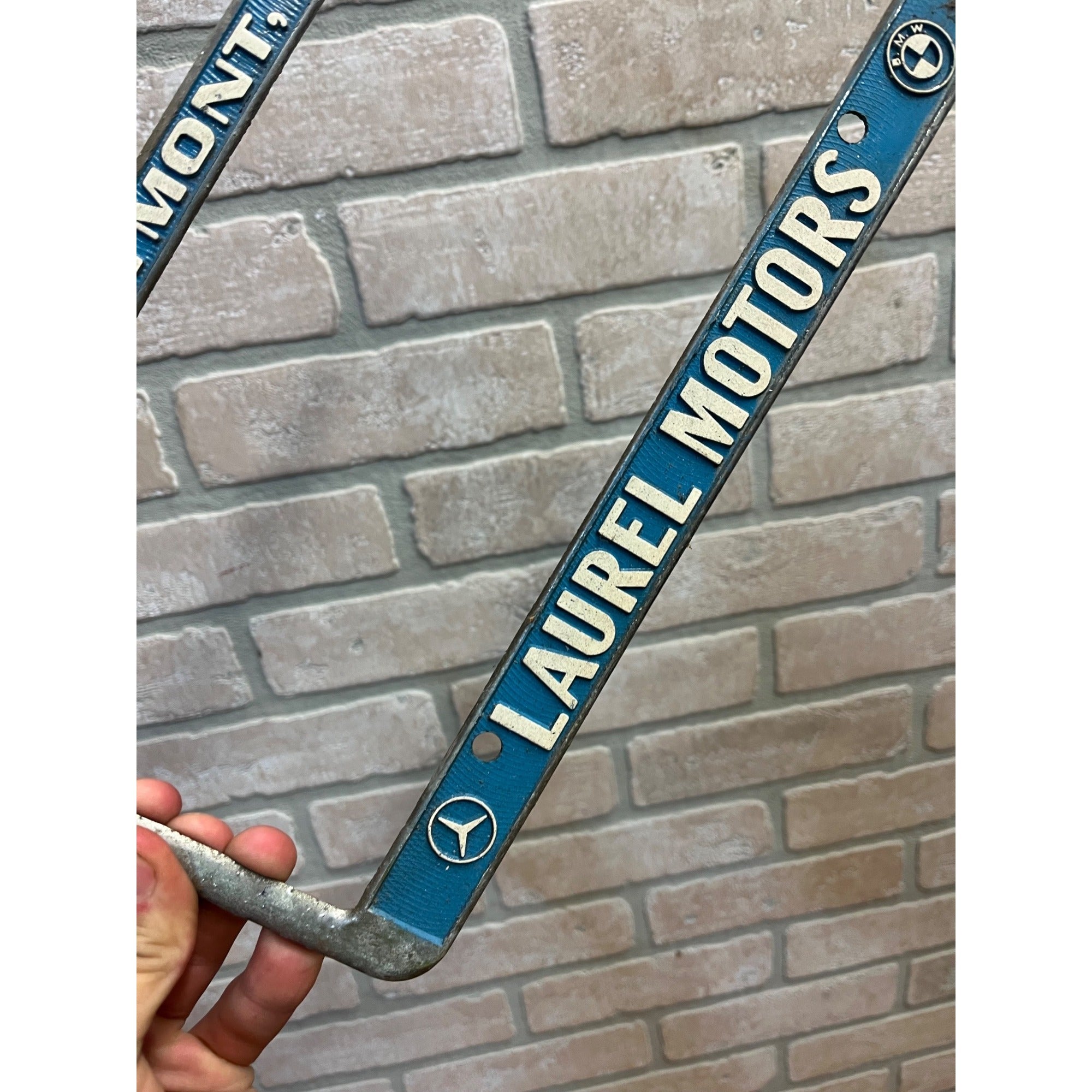 Vintage Laurel Motors Westmont IL Mercedes-Benz BMW Metal License Plate Frame