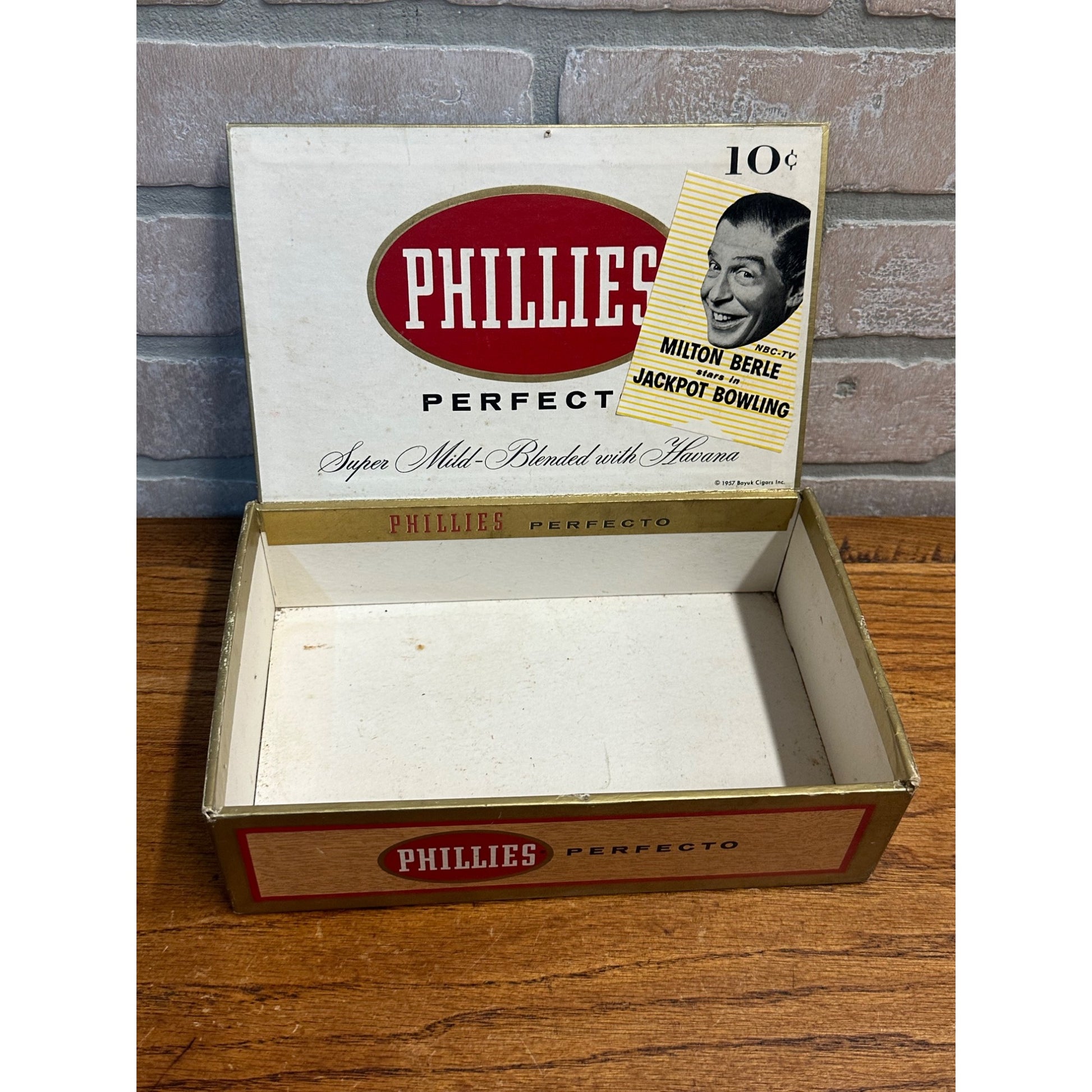 Vintage 1957 Phillies Perfector Cigar Box Milton Berle NBC TV Star Bayuk Co.
