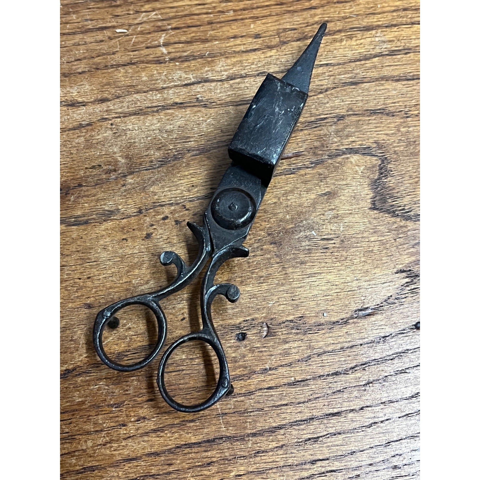 Antique Primitive 19th c. Wrought Iron Candle Snuffer Scissors Footed Farmhouse