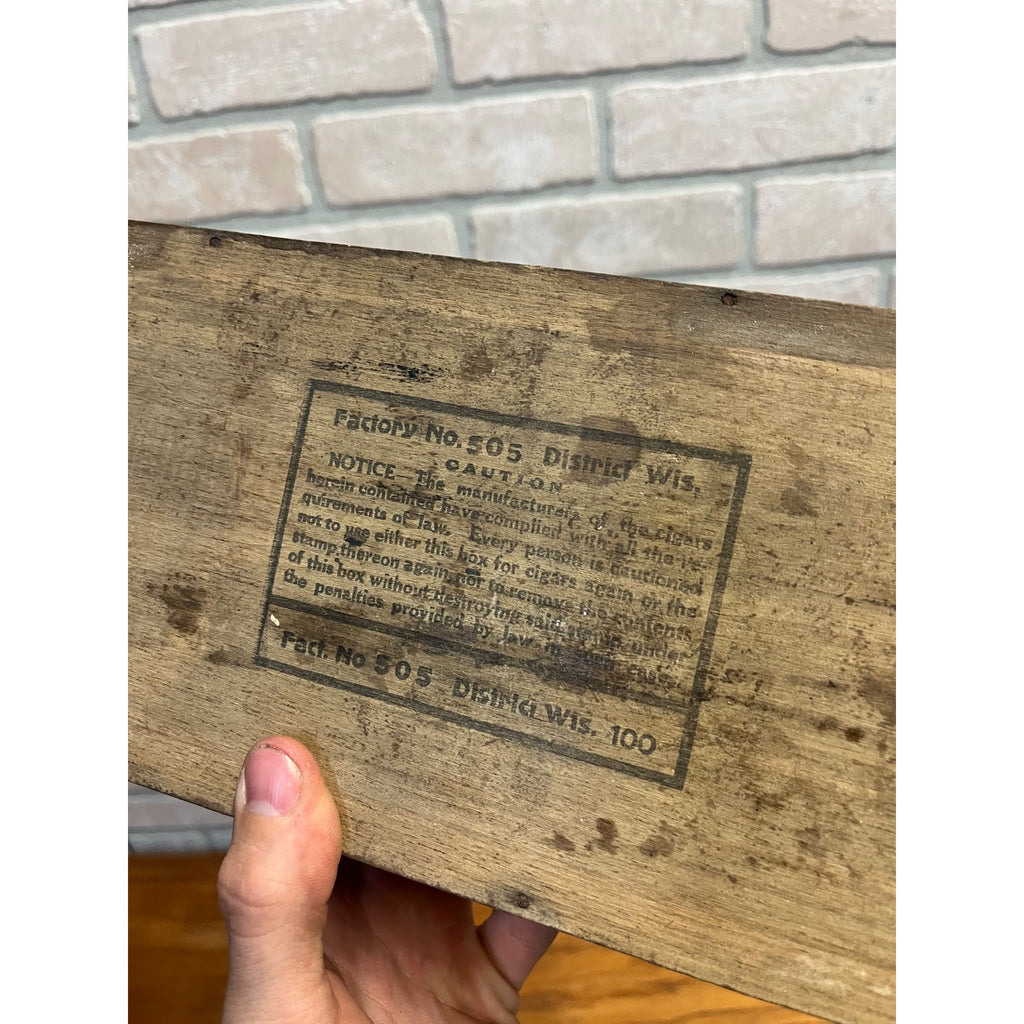 Vintage Knockouts 5-Cent Nickel Cigar Wooden Box 1920s Milwaukee Wis Kerns