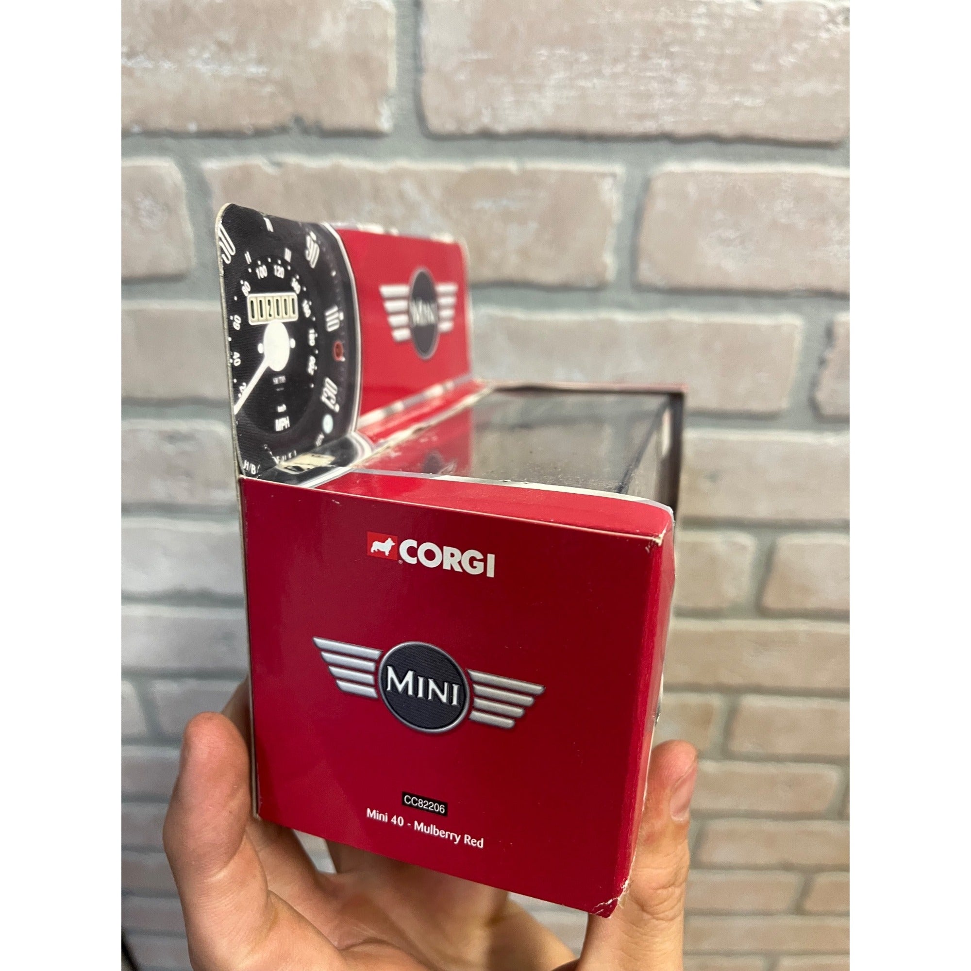 Corgi Anniversary 1:36 Mini Cooper S Classic Mulberry Red Limited 40th