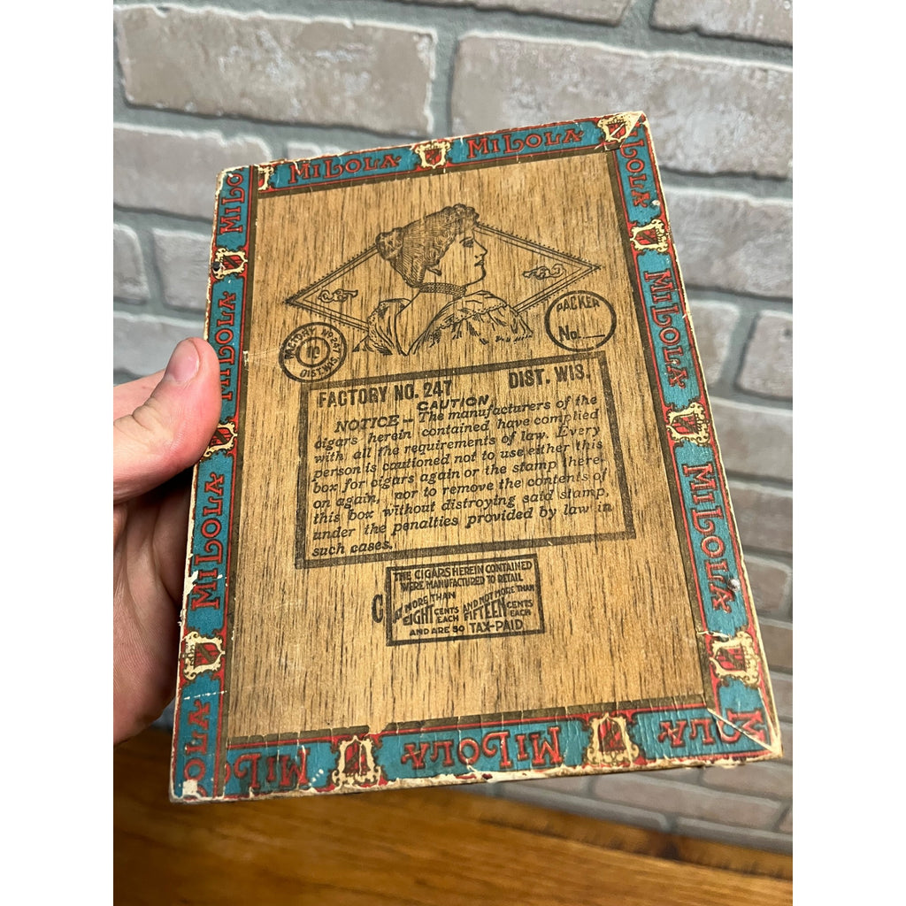 Vintage Early 1900s Mi Lola Seasons Greetings Christmas Cigar Box Milwaukee Wis WI