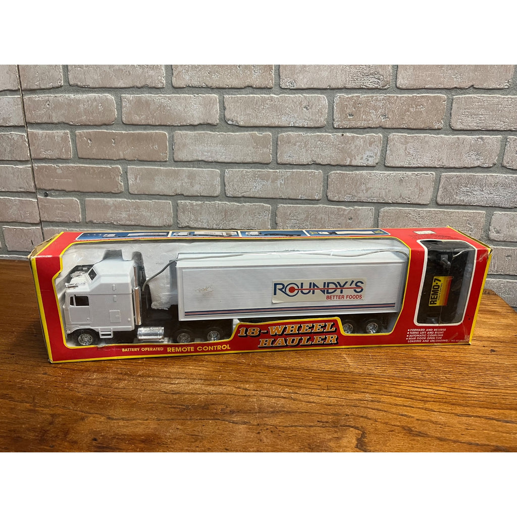 1993 Scientific Toys 18 Wheel Hauler Remote Control Roundys RARE! New in Box