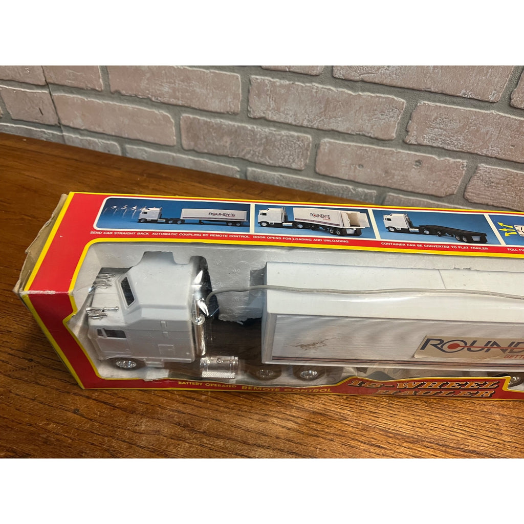 1993 Scientific Toys 18 Wheel Hauler Remote Control Roundys RARE! New in Box