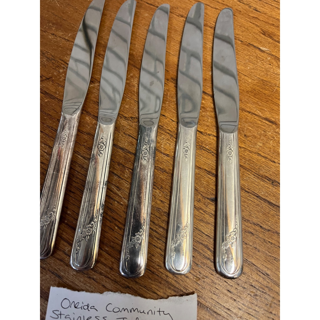 Vintage Oneida Community Stainless Tudor Plate "Queen Bess" Pattern Set of Five (5) Butter Knives