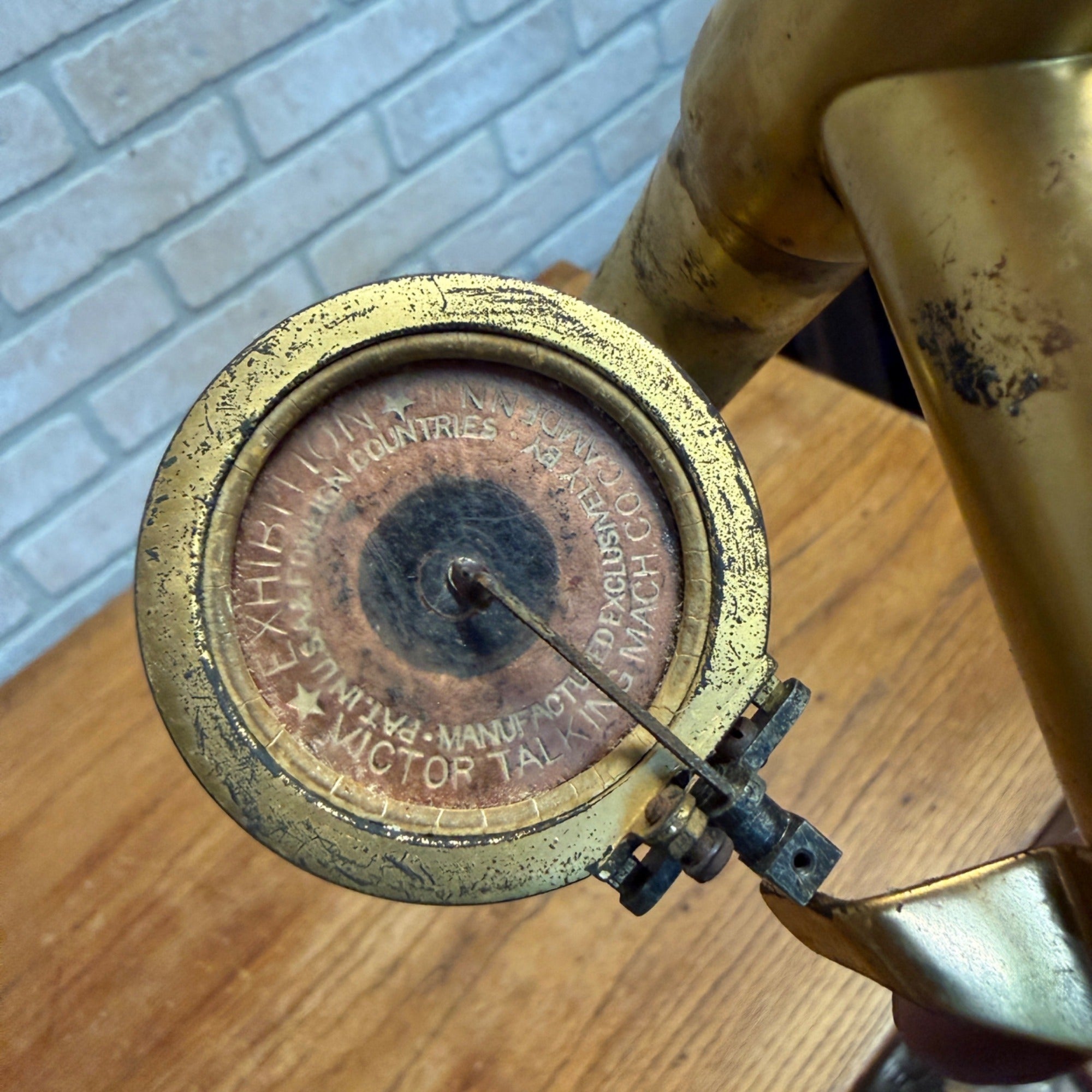 Parts Victor Victrola Talking Machine XVI Reproducer and Tone Arm - Untested