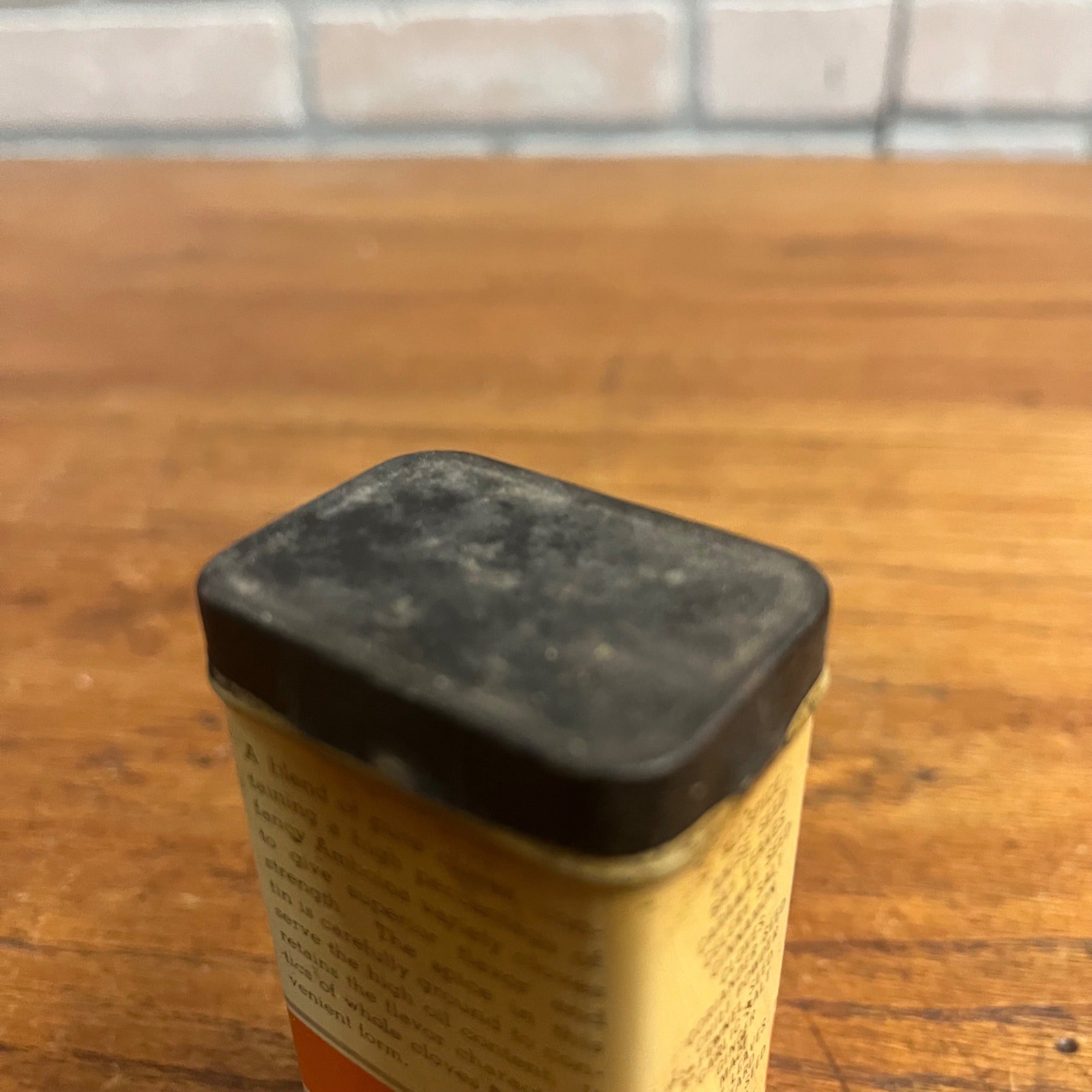 Vintage Richelieu Cloves Chicago Sprague Warner Co. Spice Tin Kitchen Decor