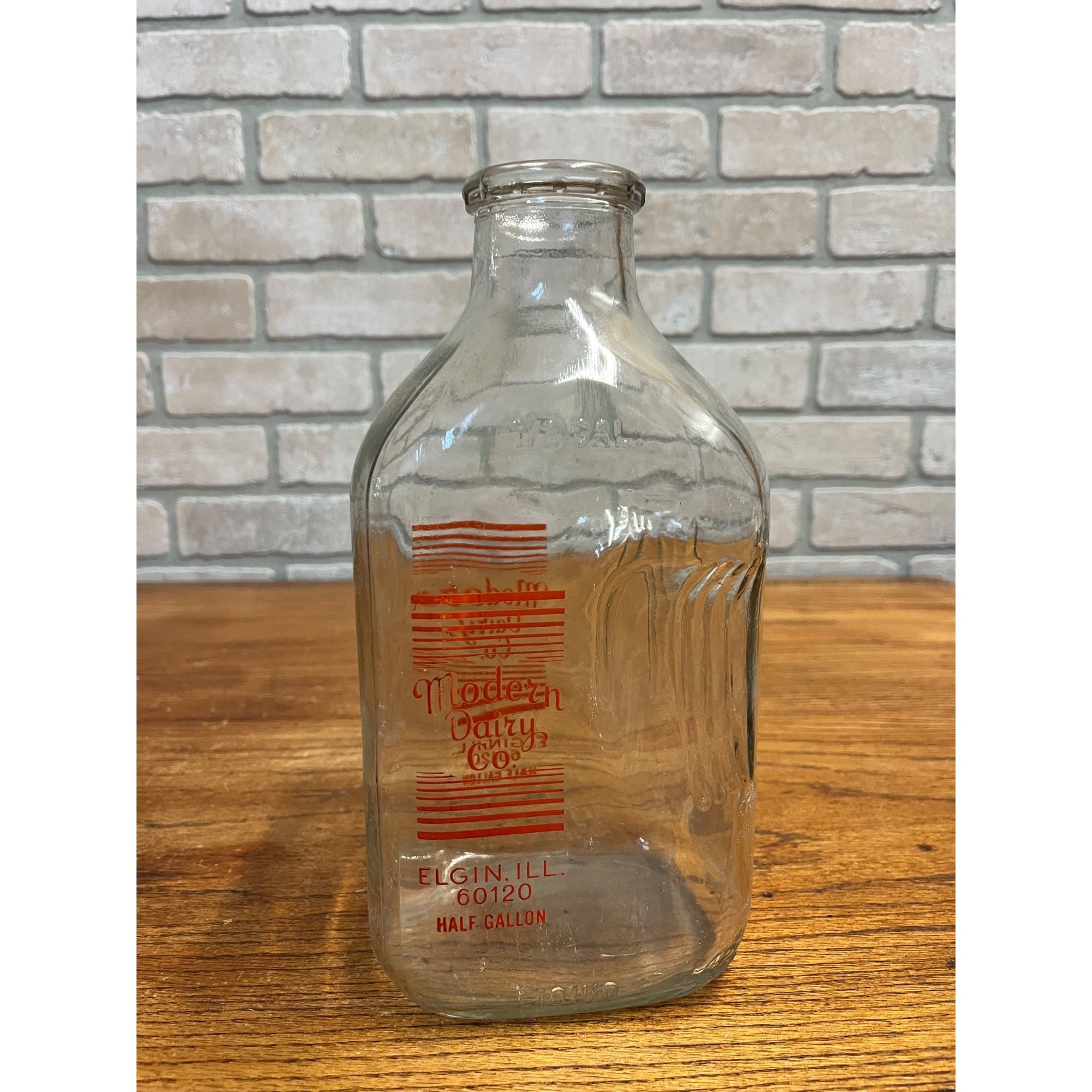 Vintage Modern Dairy Co. Milk Bottle Elgin IL Illinois Half Gallon Glass Jug
