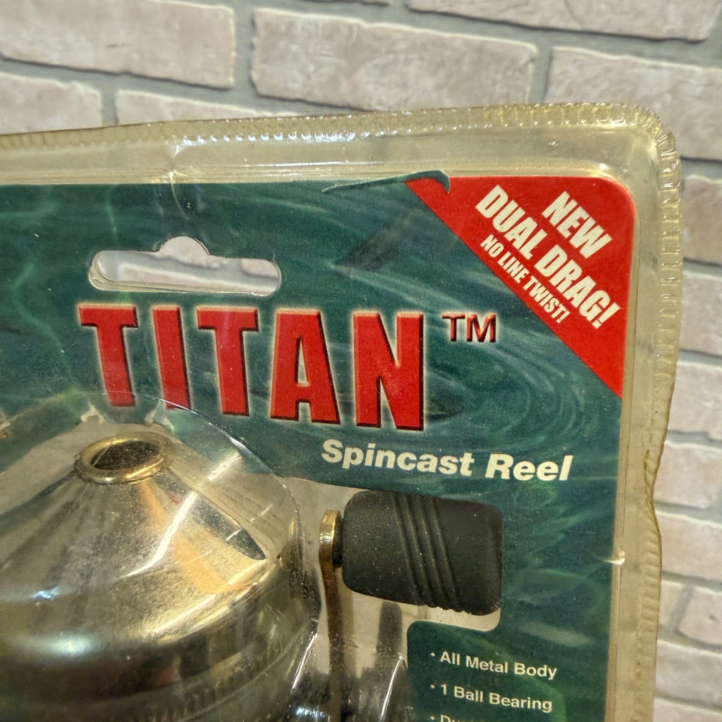 Eagle Claw Titan TSC200C Spincast Reel New Old Stock