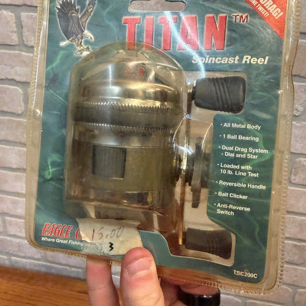 Eagle Claw Titan TSC200C Spincast Reel New Old Stock